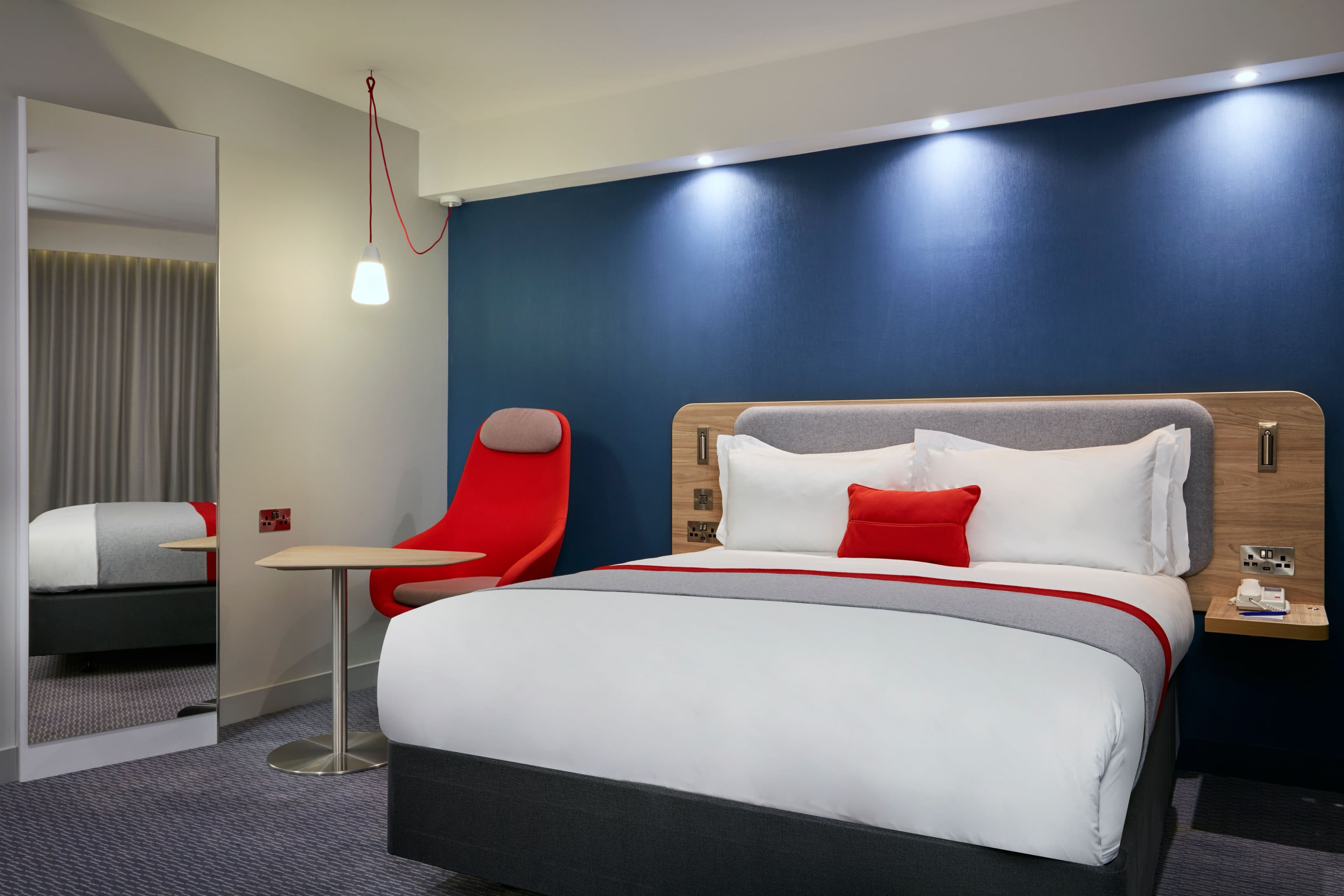 Holiday Inn Express Dublin City Centre - Image 5