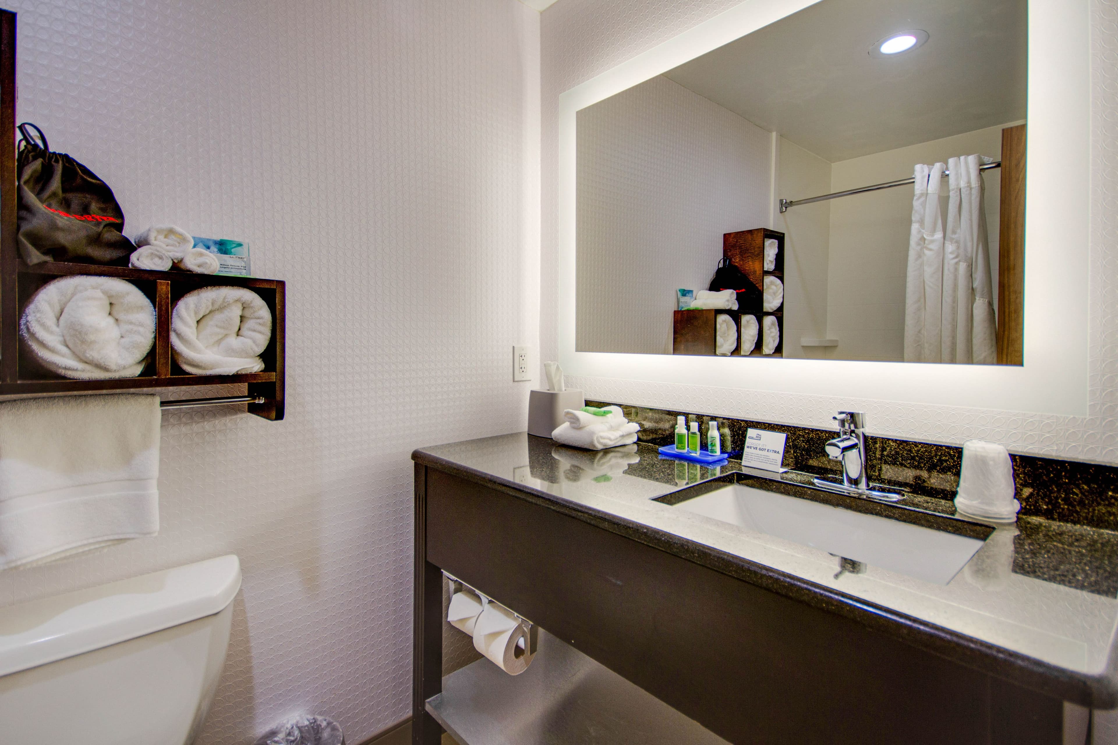 Holiday Inn Express Dublin — 6