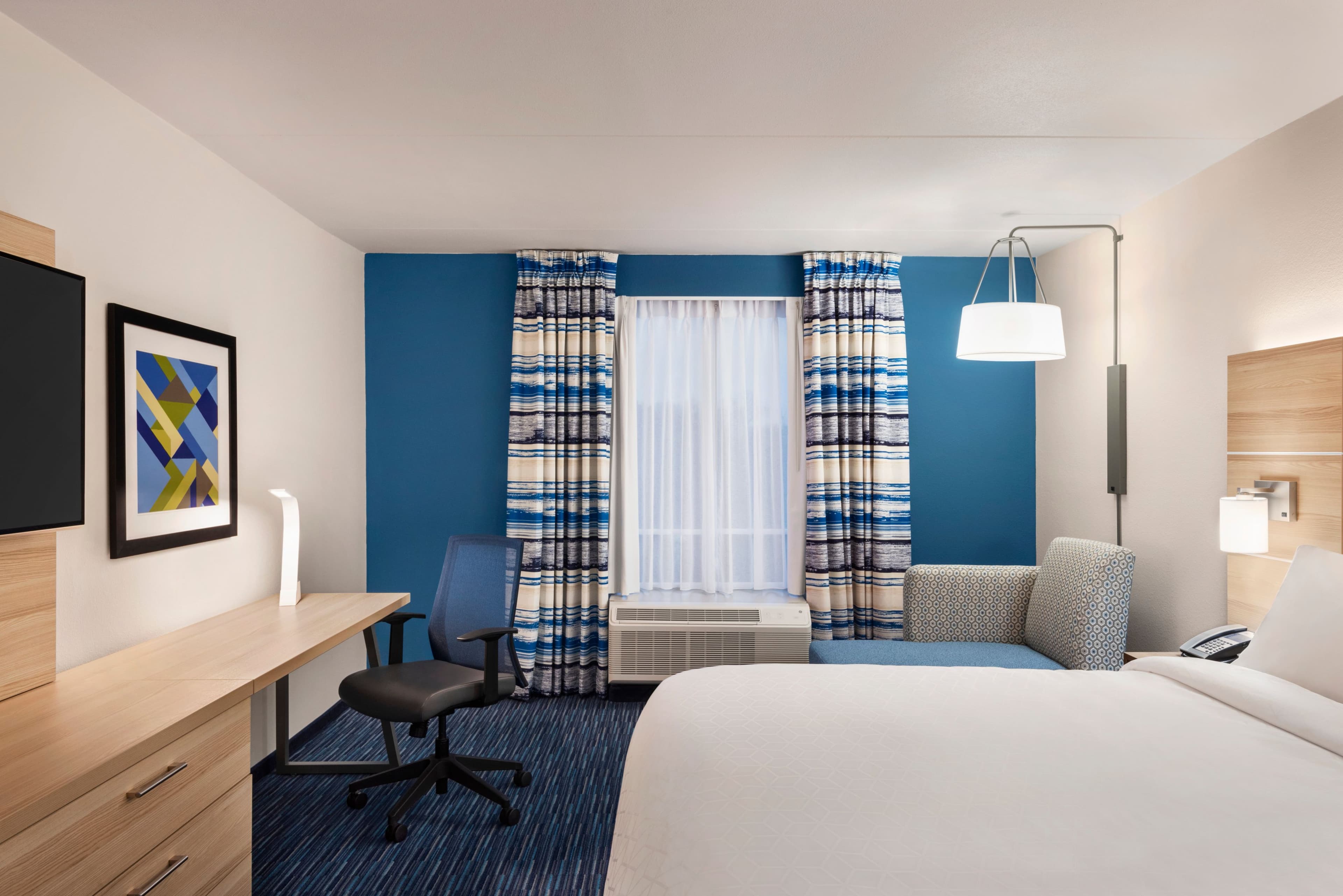 Holiday Inn Express Dumfries — 9