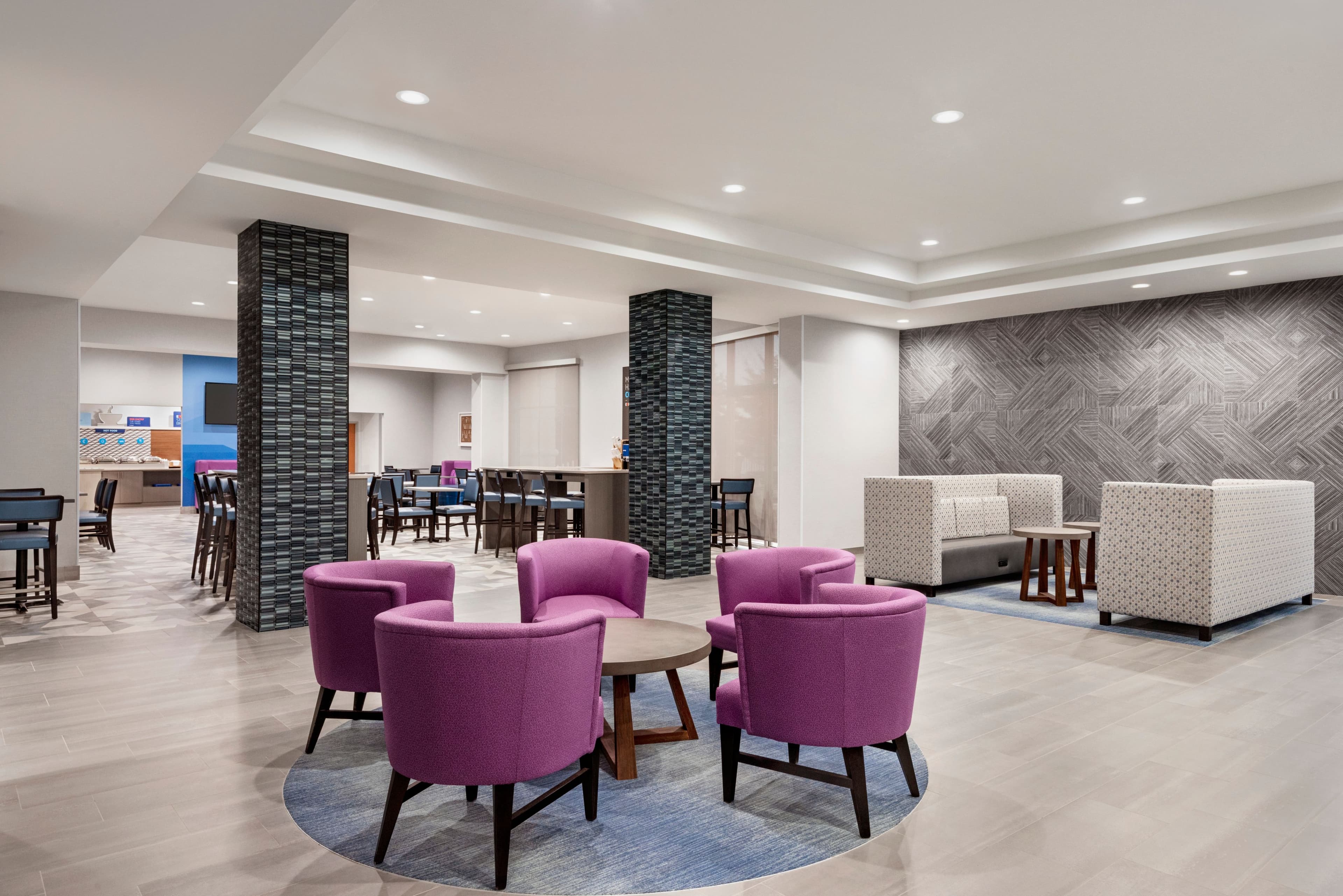 Holiday Inn Express Dumfries - Image 1