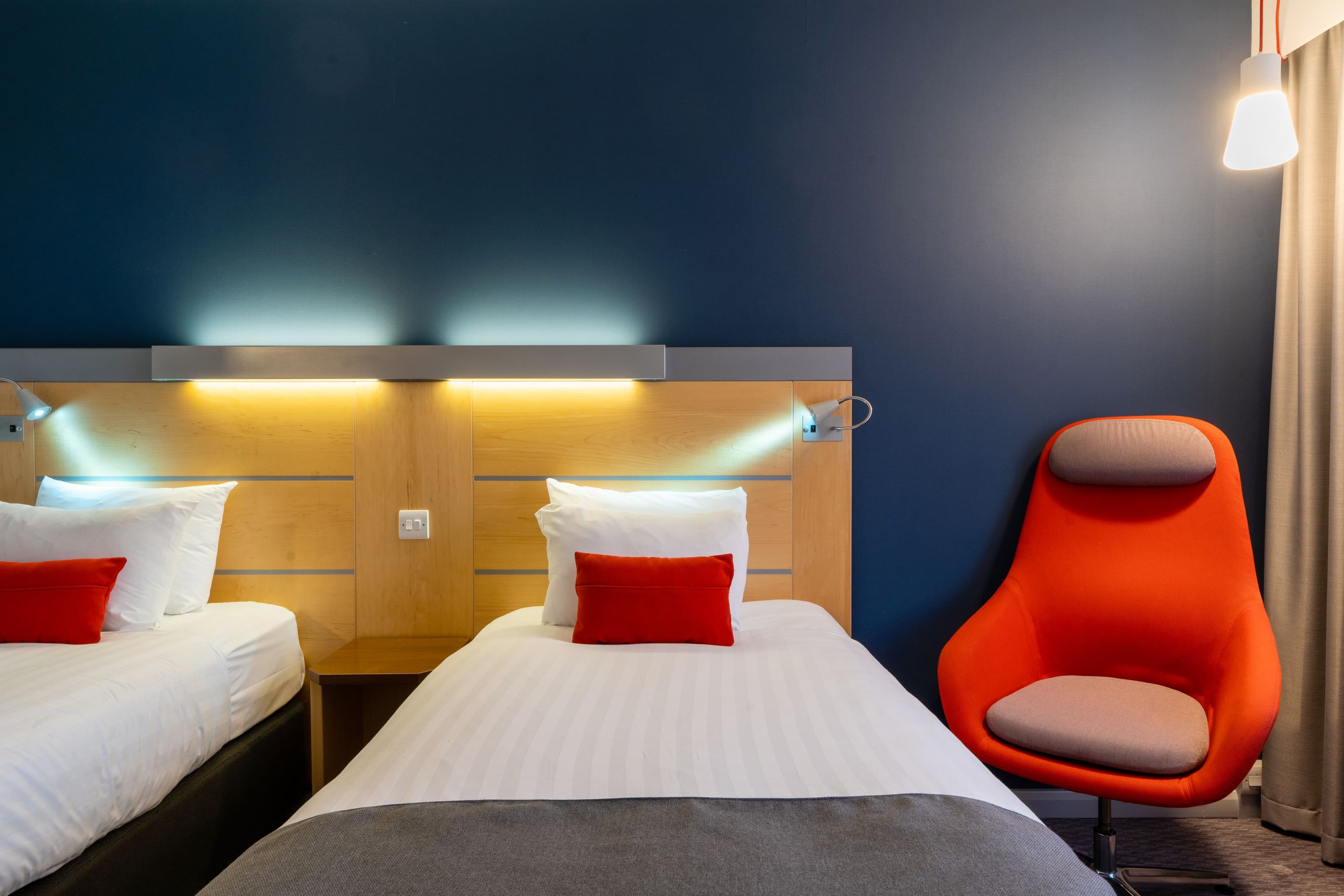 Holiday Inn Express Dundee — 18