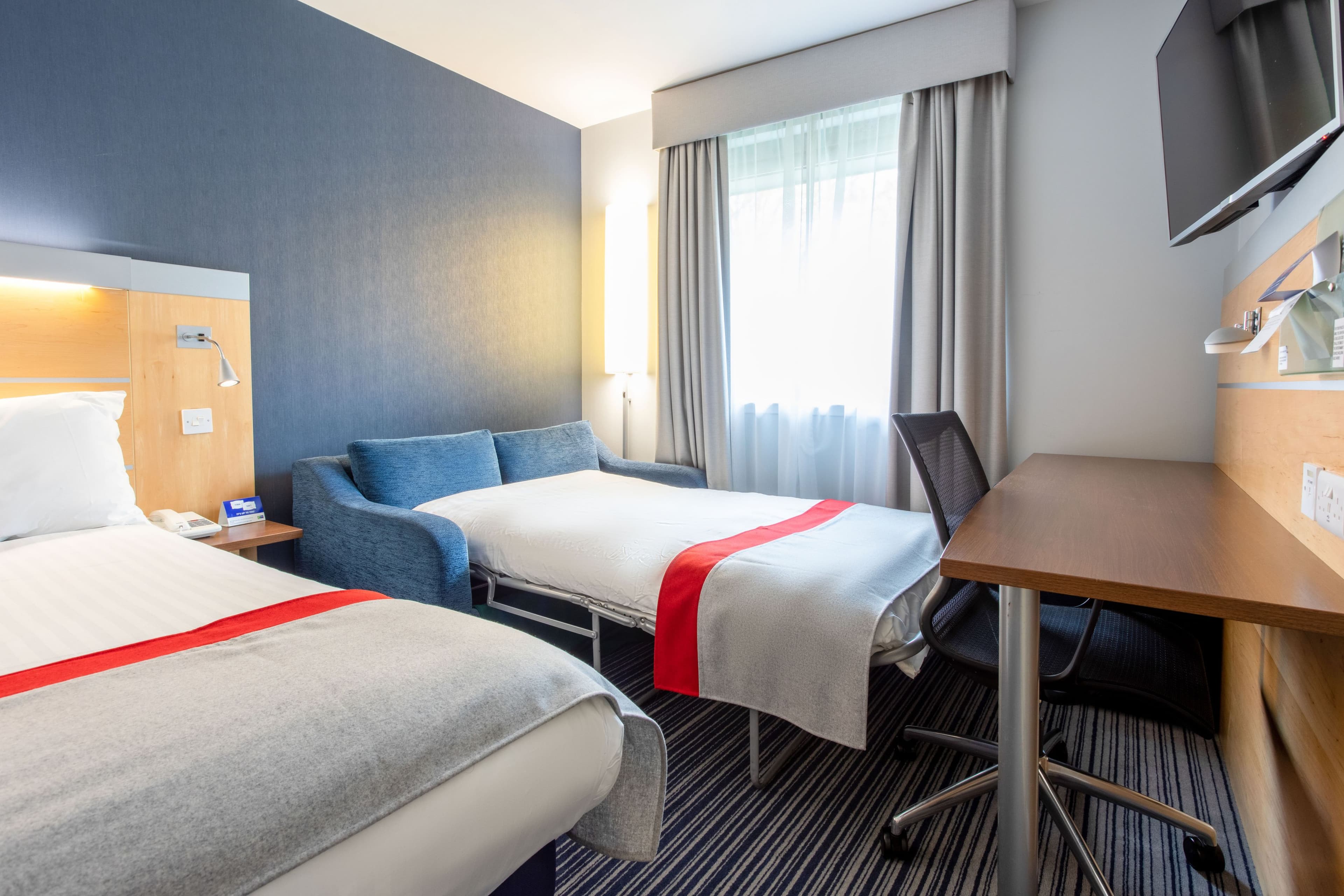Holiday Inn Express Dunfermline — 20