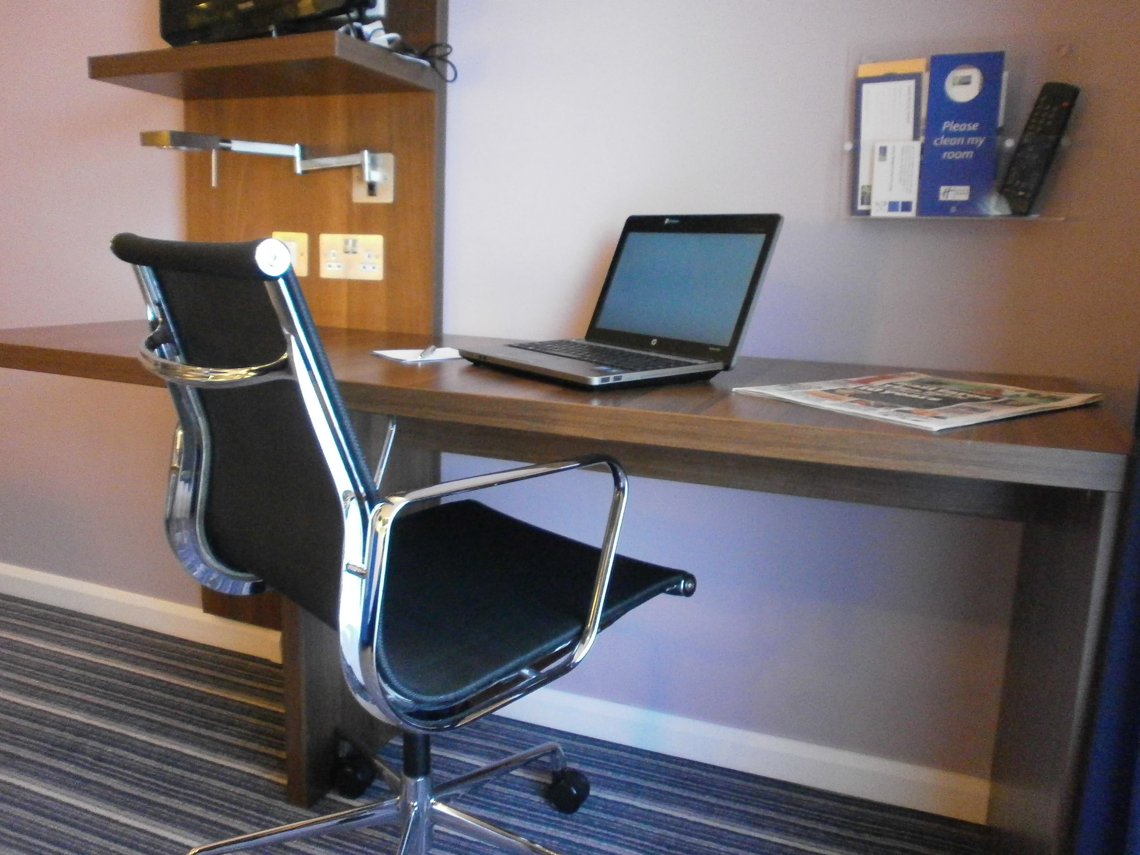 Holiday Inn Express Dunstable — 12