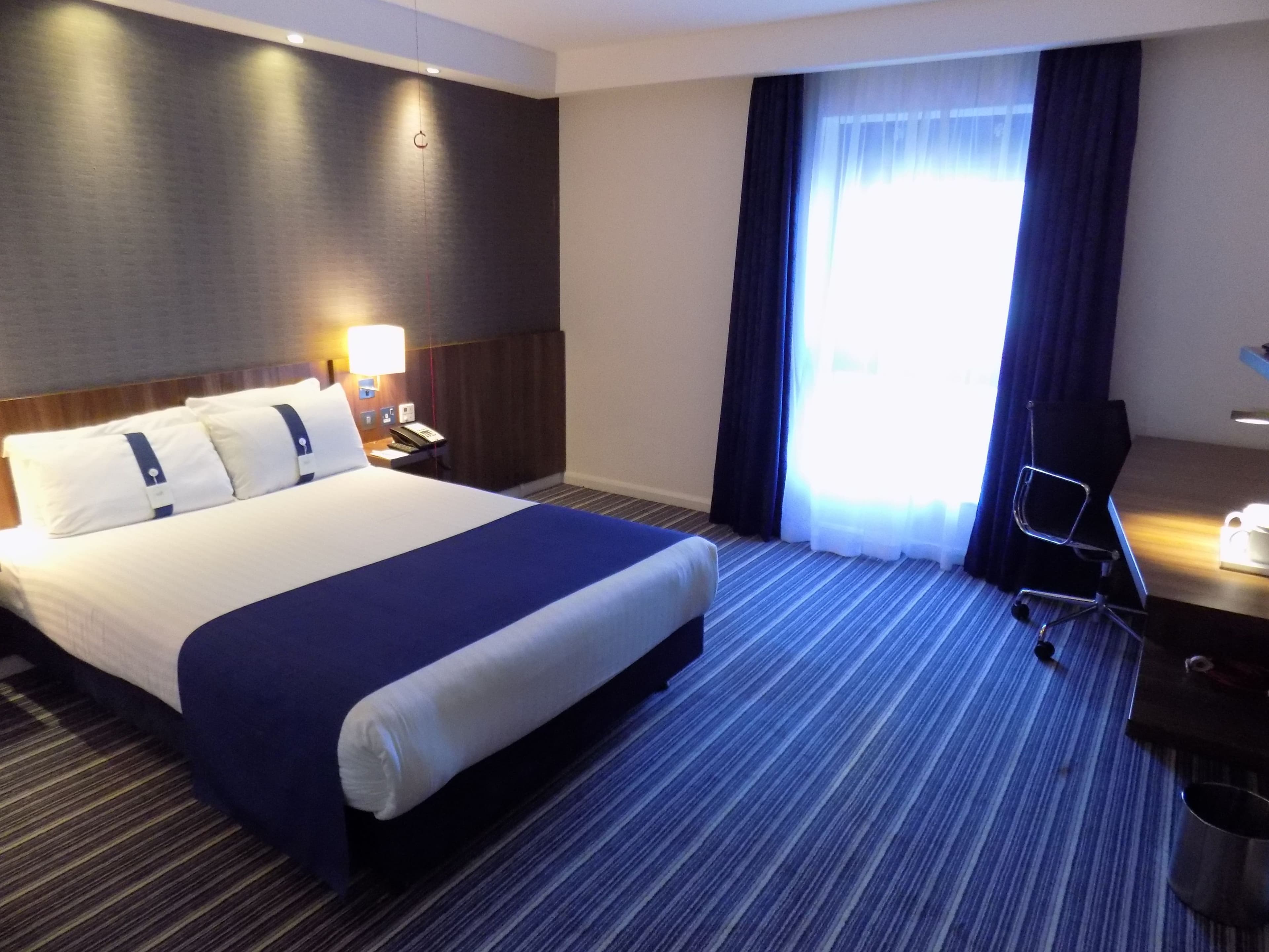 Holiday Inn Express Dunstable — 19