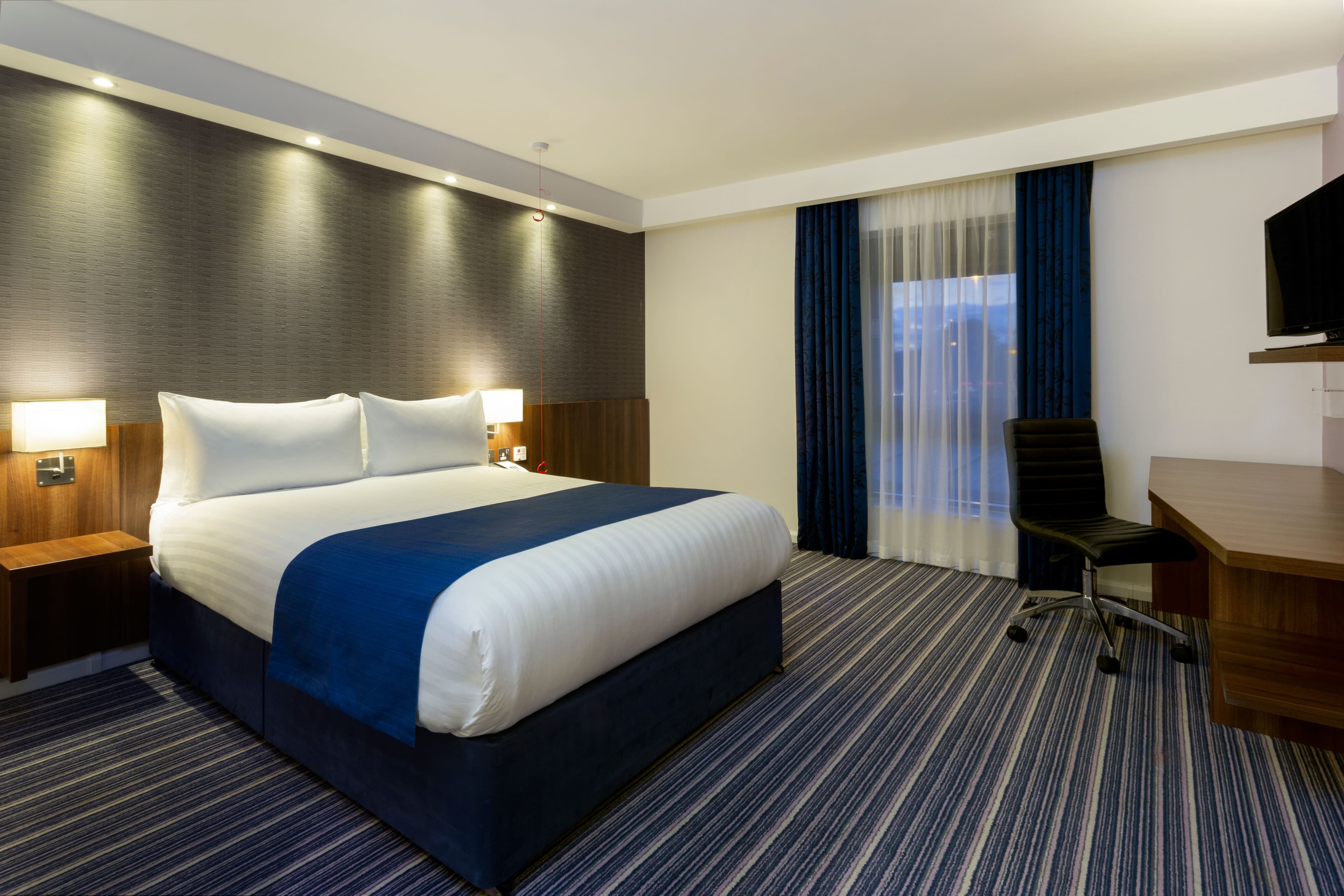 Holiday Inn Express Dunstable — 21