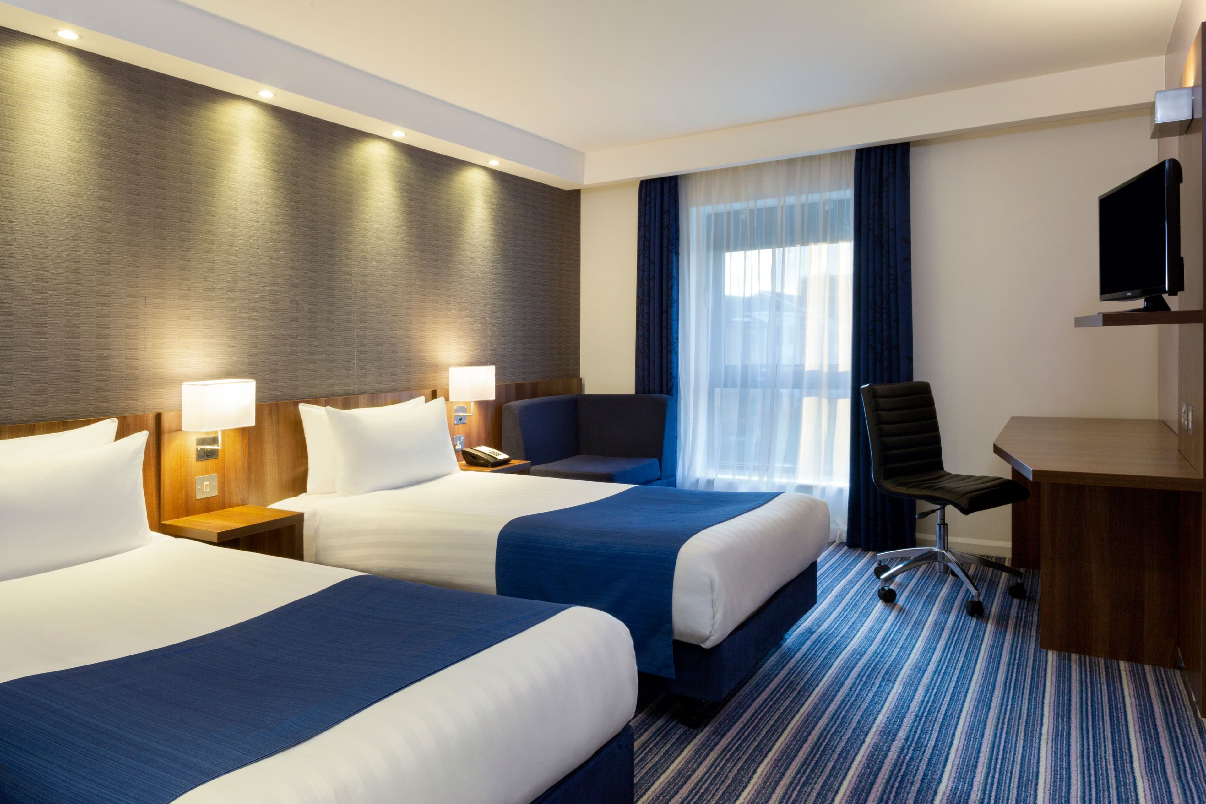 Holiday Inn Express Dunstable — 27
