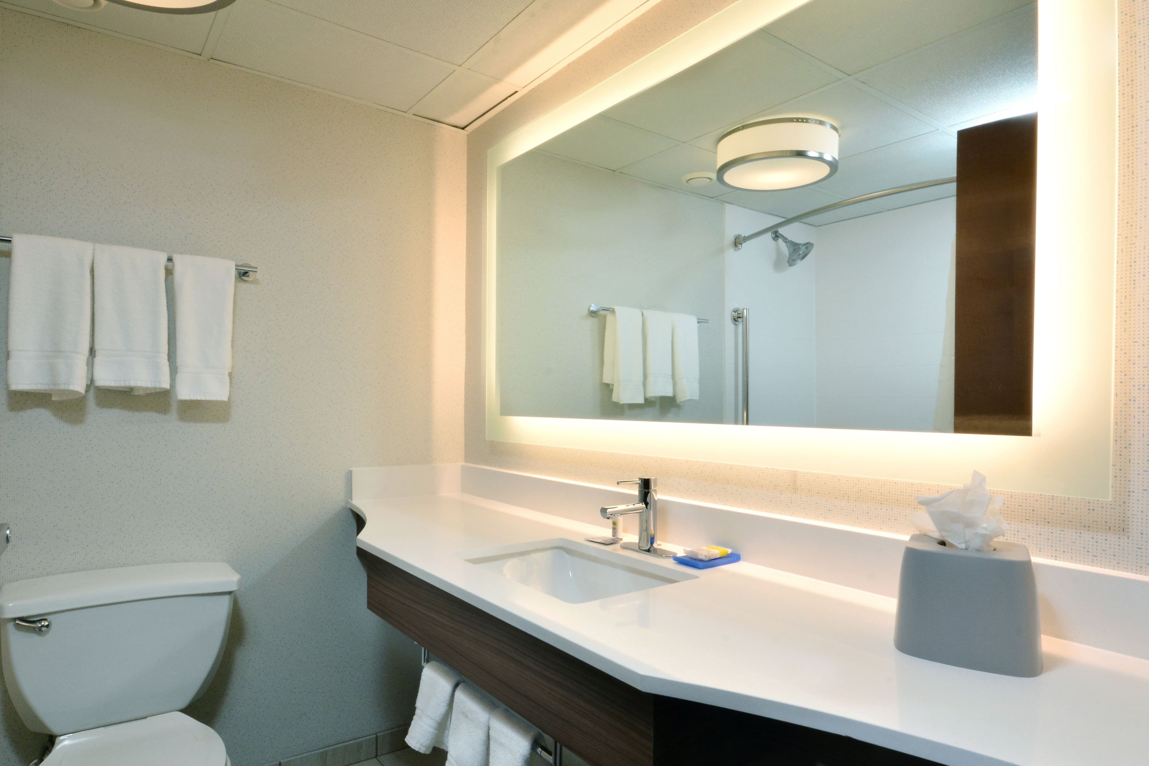 Holiday Inn Express Durham — 6