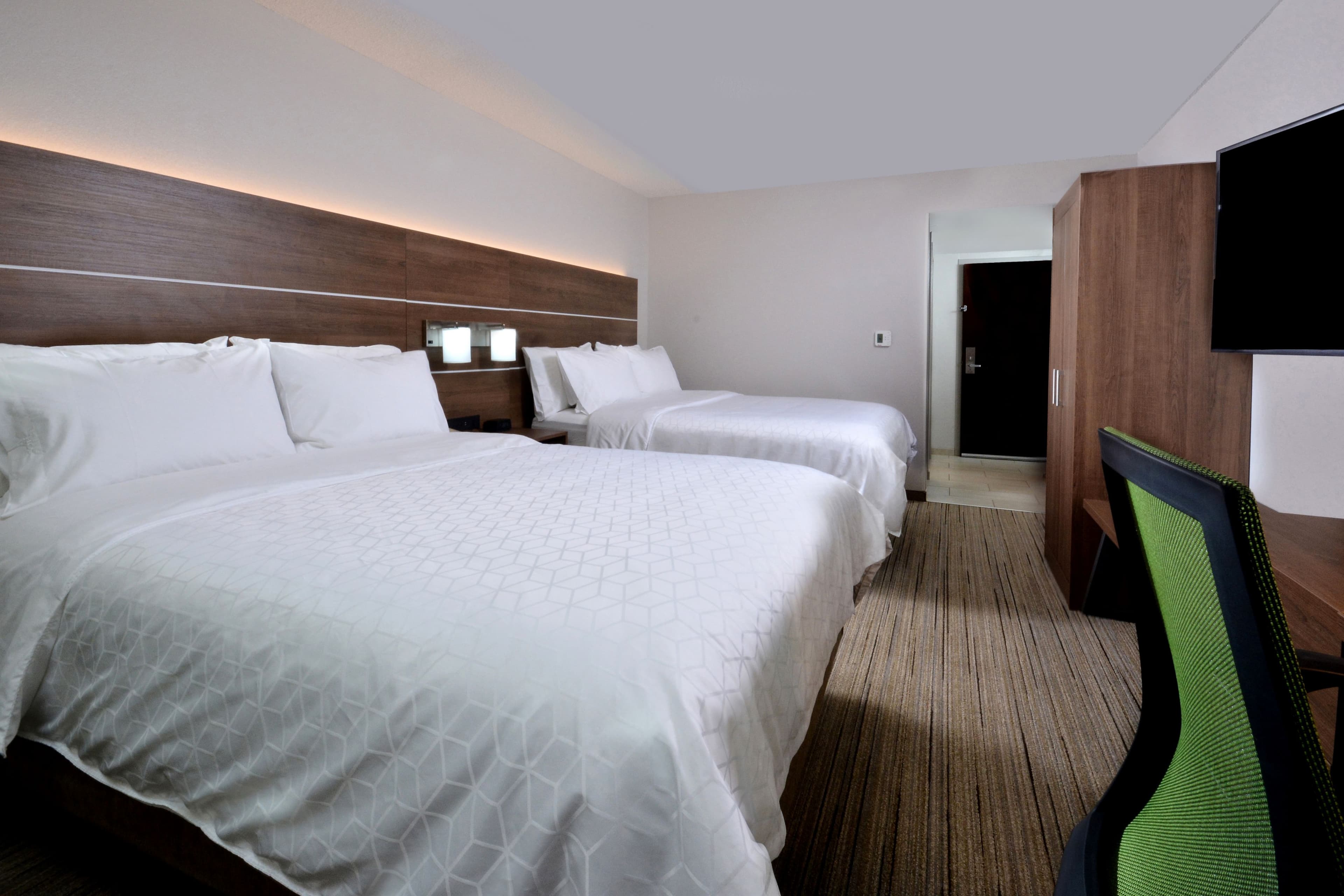 Holiday Inn Express Durham — 12