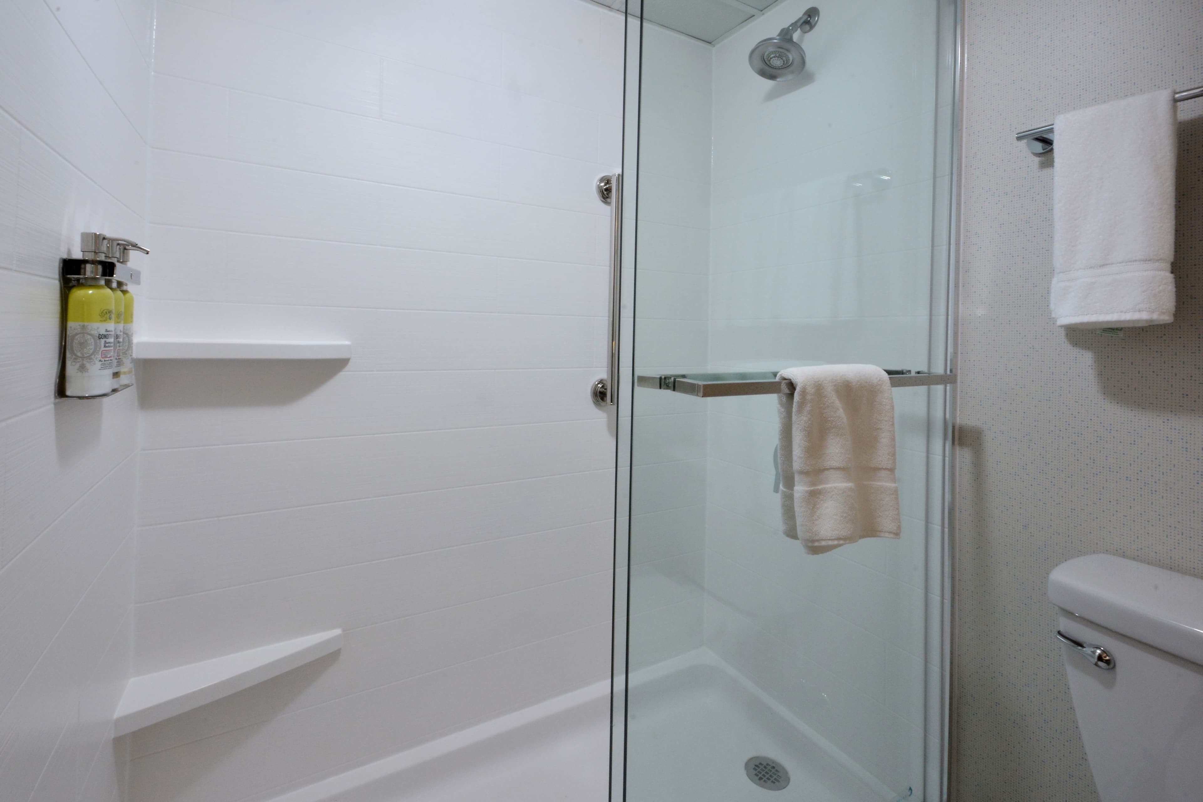 Holiday Inn Express Durham - Image 4