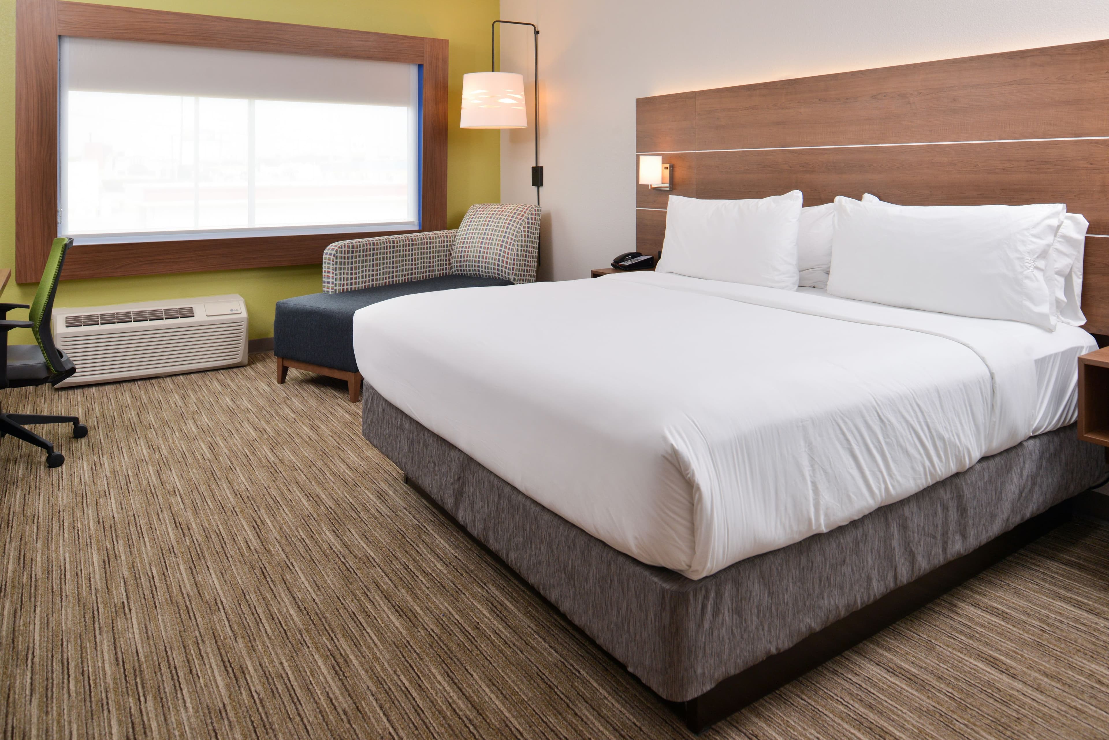 Holiday Inn Express Early — 11