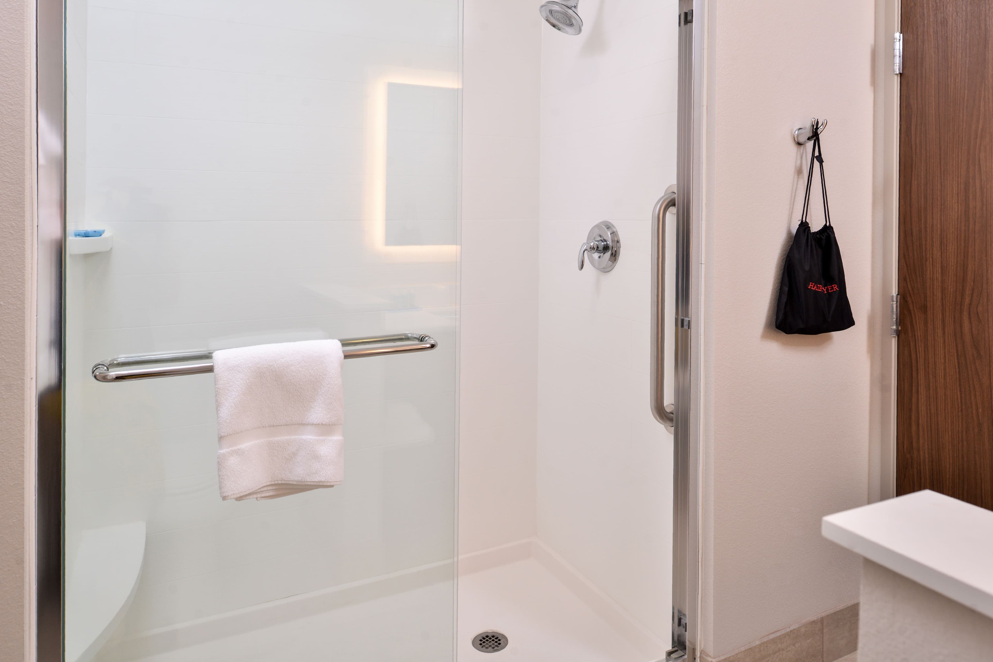 Holiday Inn Express Early — 9