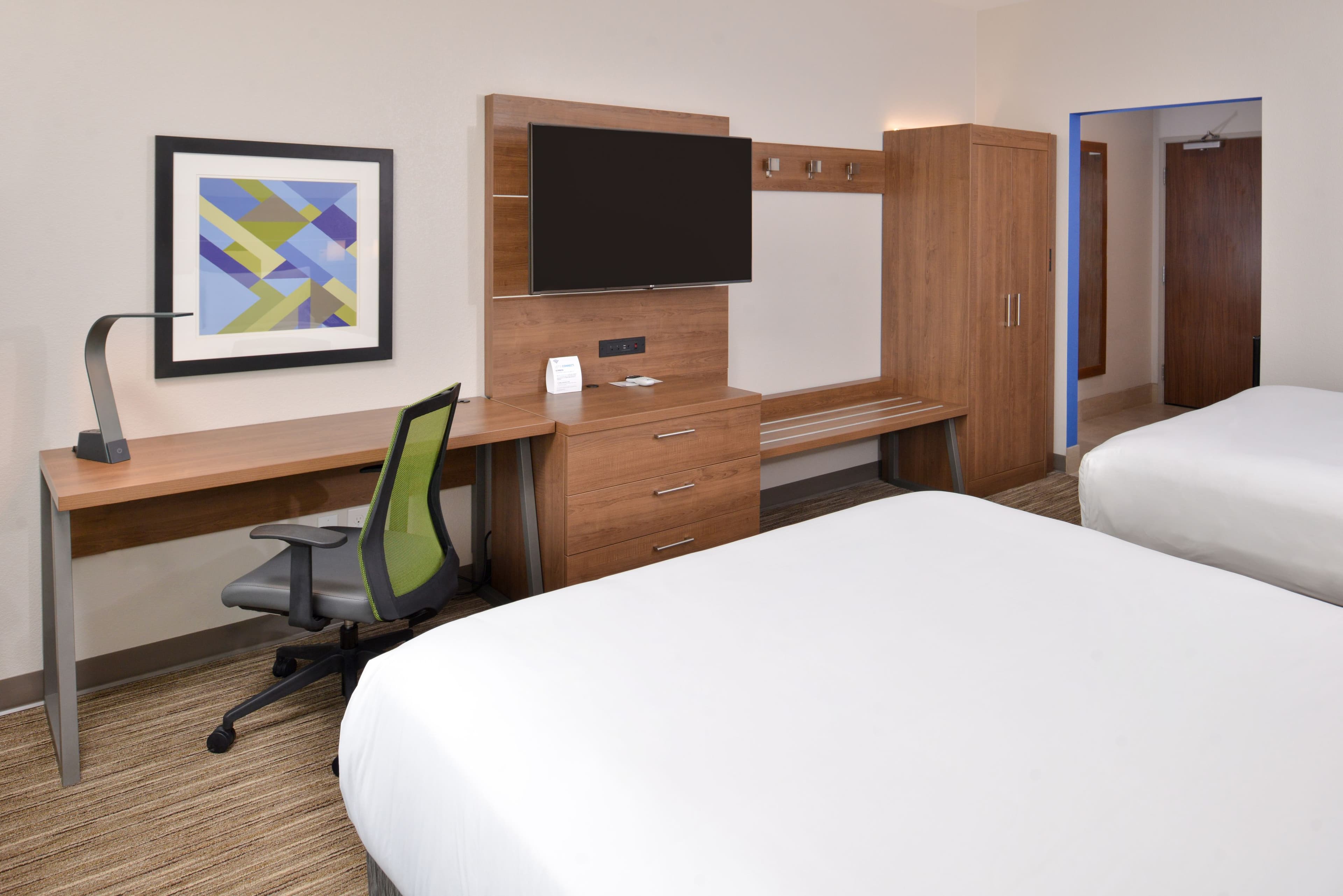 Holiday Inn Express Early — 28