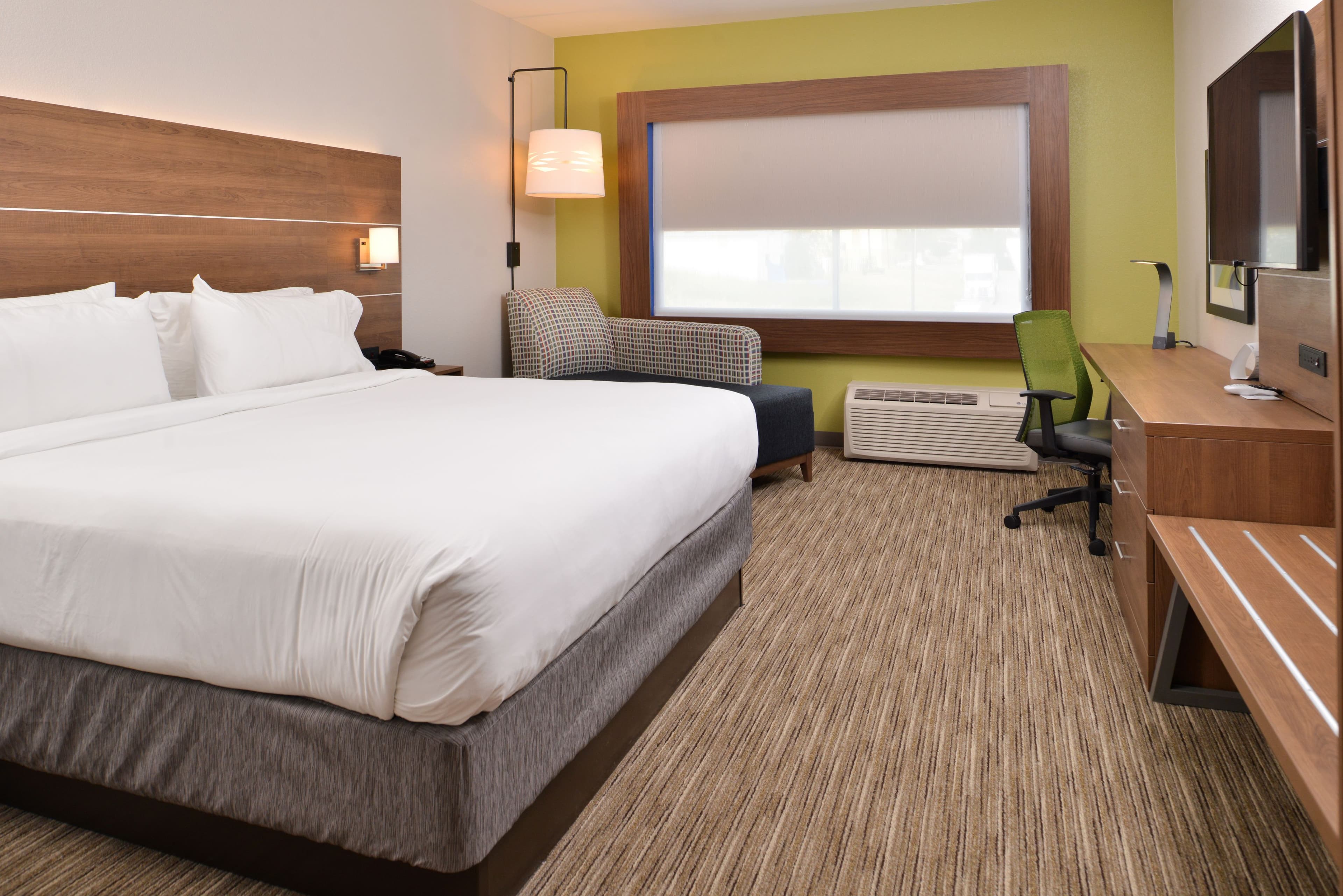 Holiday Inn Express Early — 7