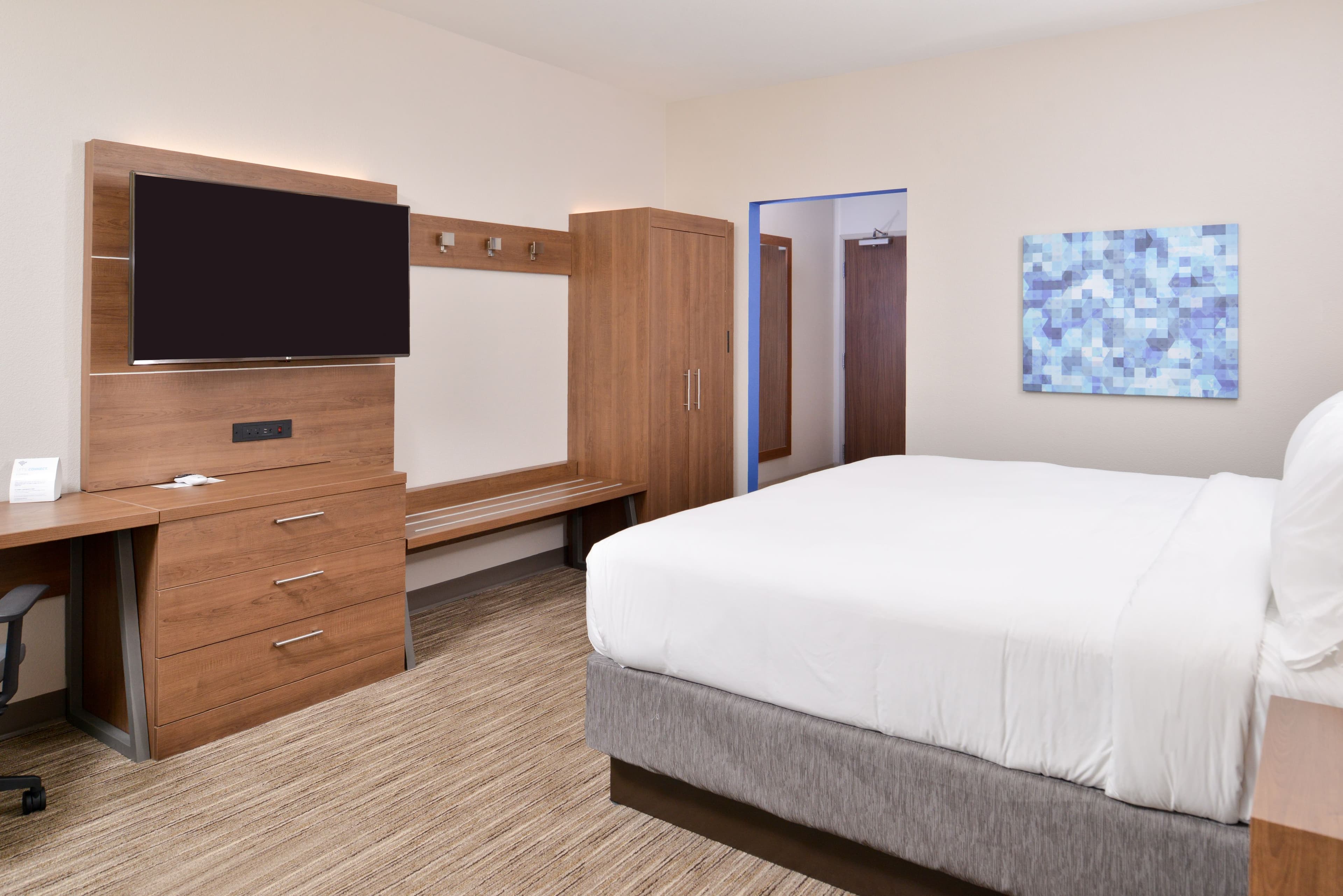 Holiday Inn Express Early - Image 4