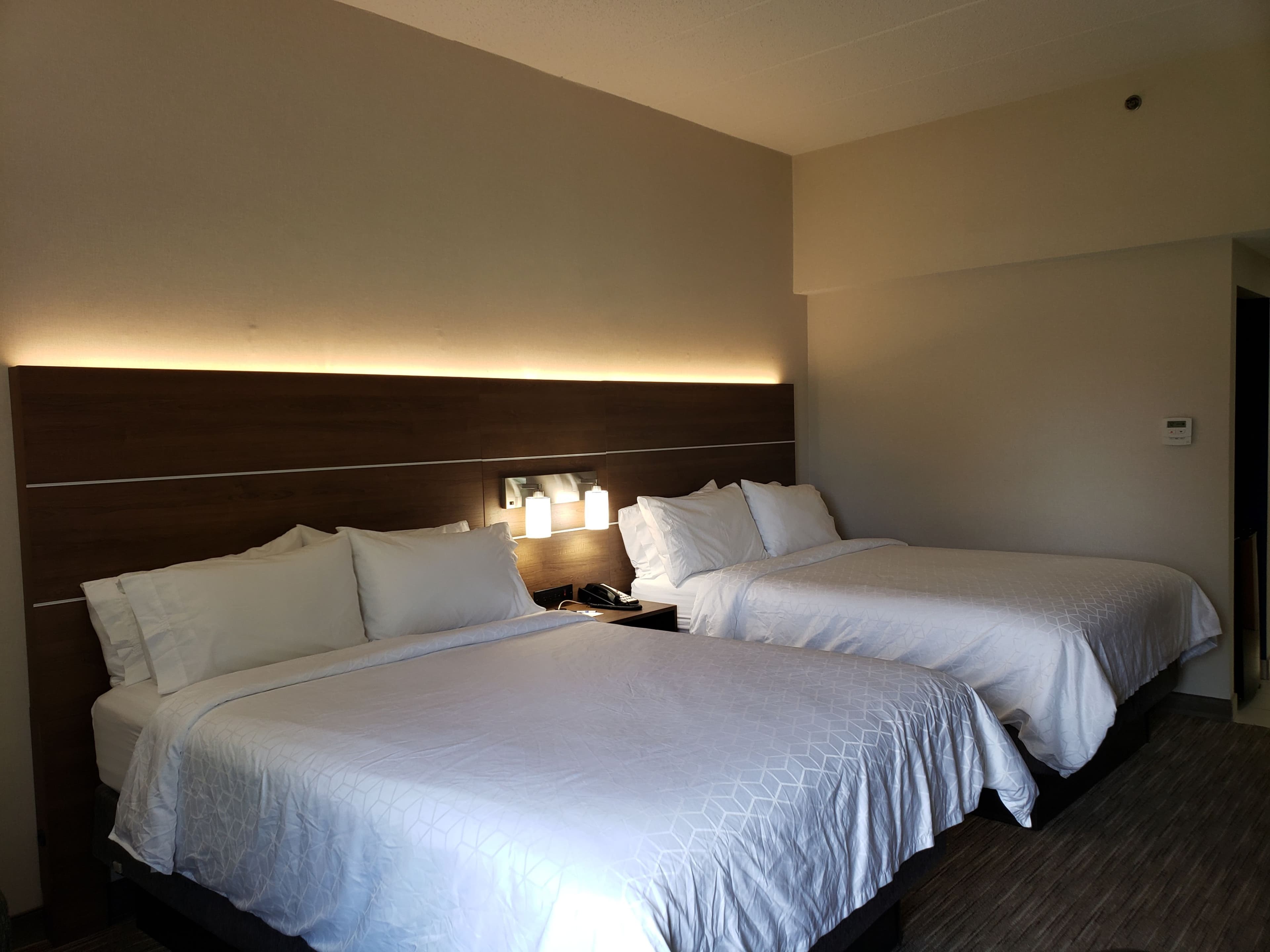 Holiday Inn Express Edgewood-Aberdeen-Bel Air — 13