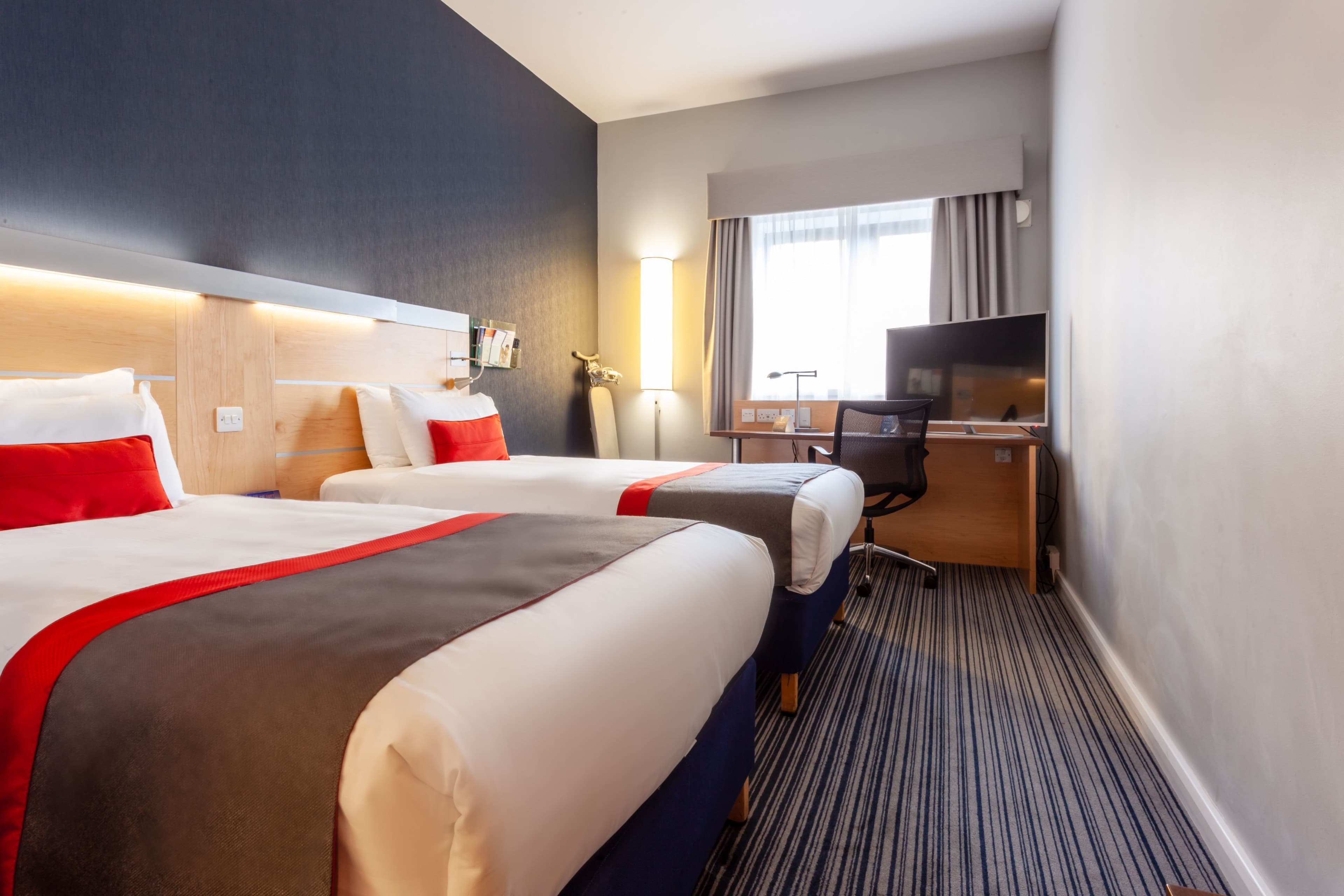 Holiday Inn Express Edinburgh - Royal Mile — 25