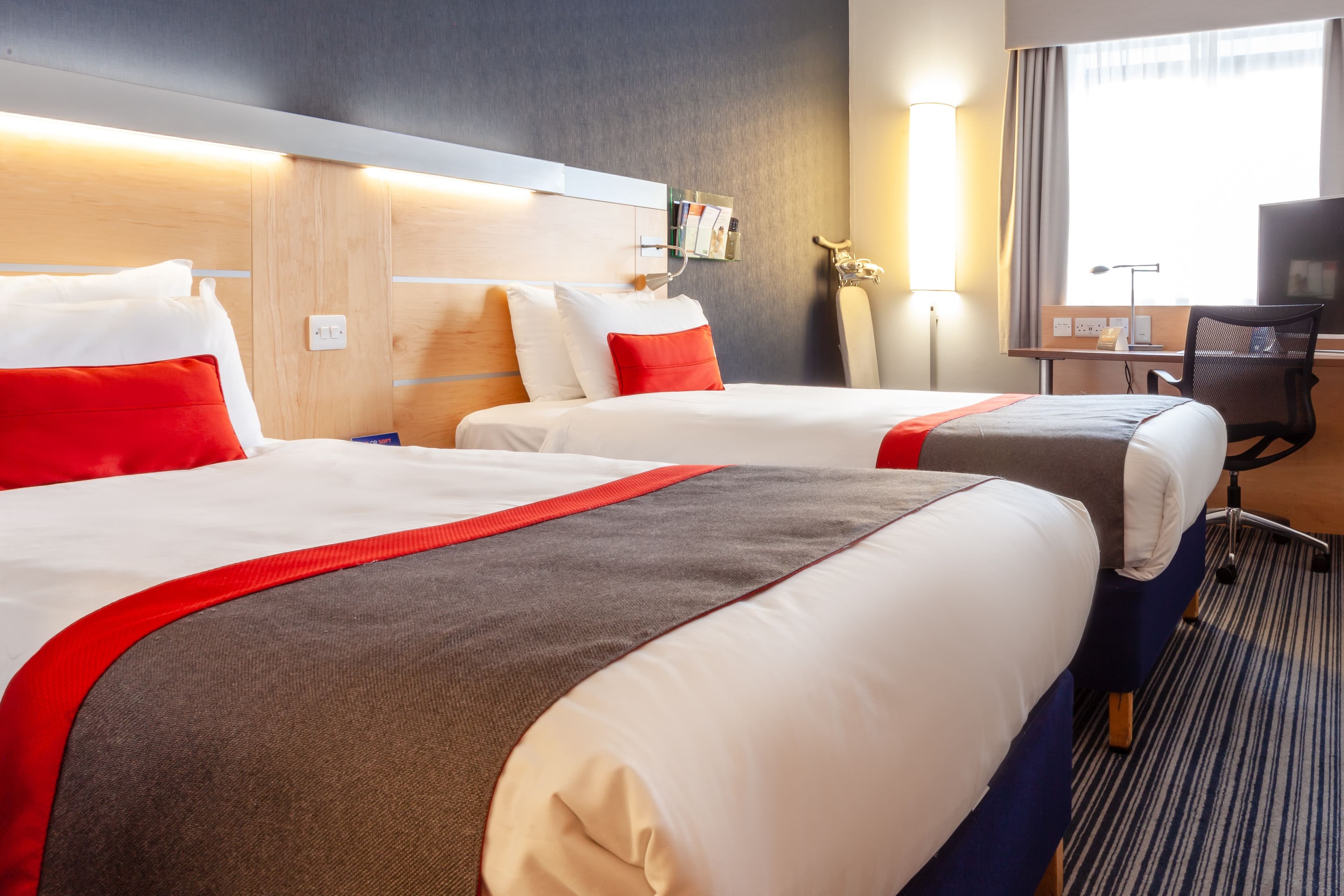 Holiday Inn Express Edinburgh - Royal Mile — 27