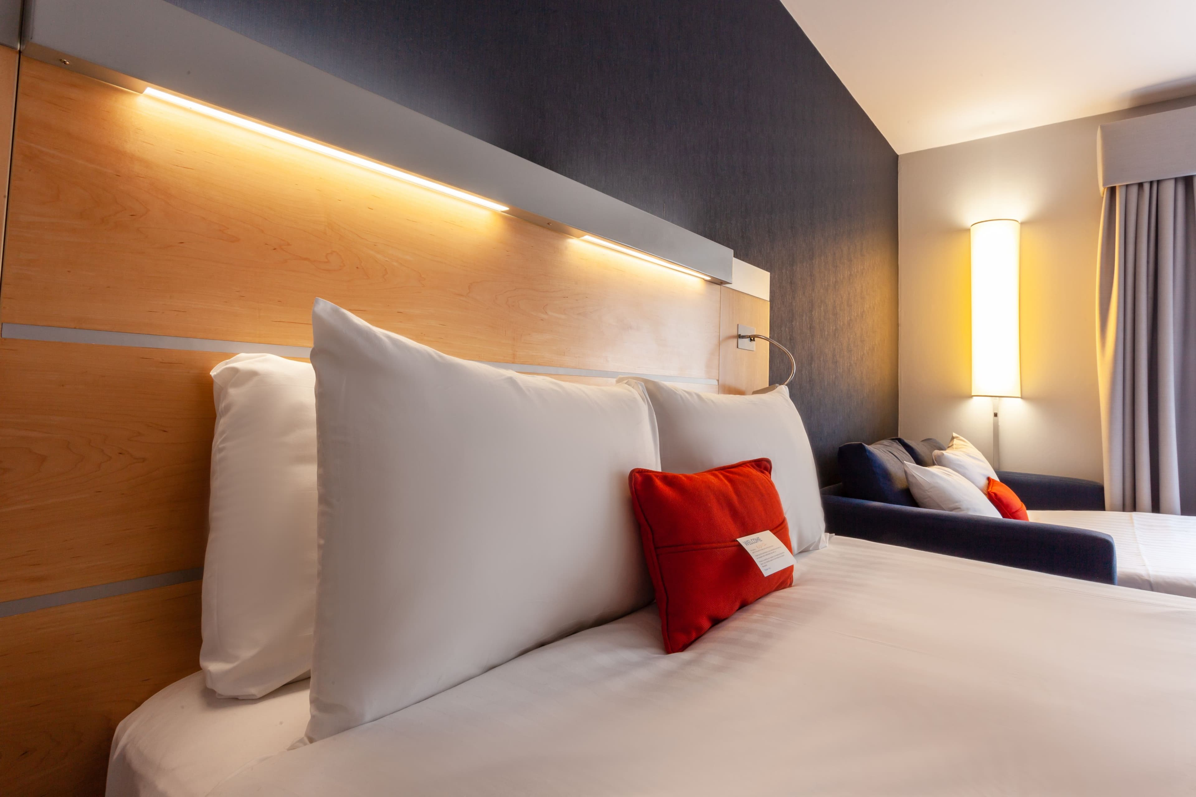 Holiday Inn Express Edinburgh - Royal Mile — 12