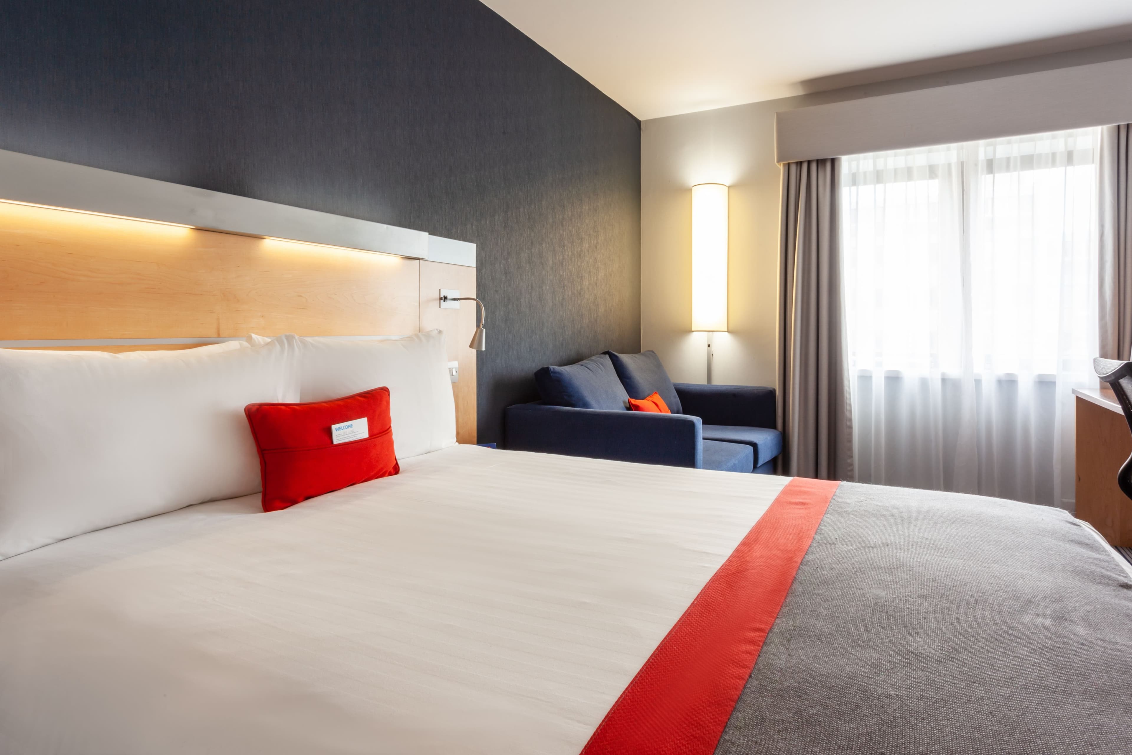 Holiday Inn Express Edinburgh - Royal Mile - Image 5