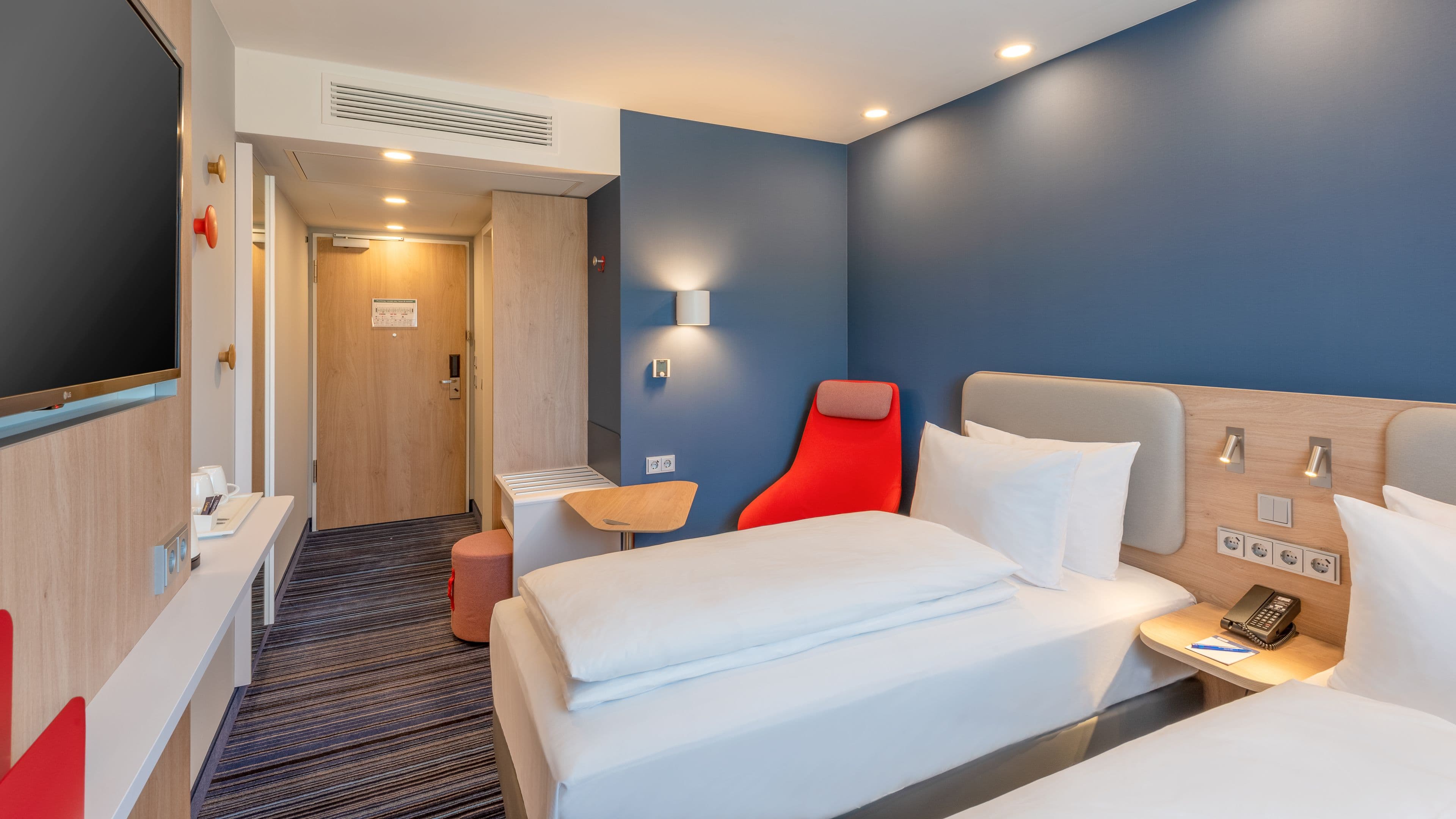 Standard Room - Image 11