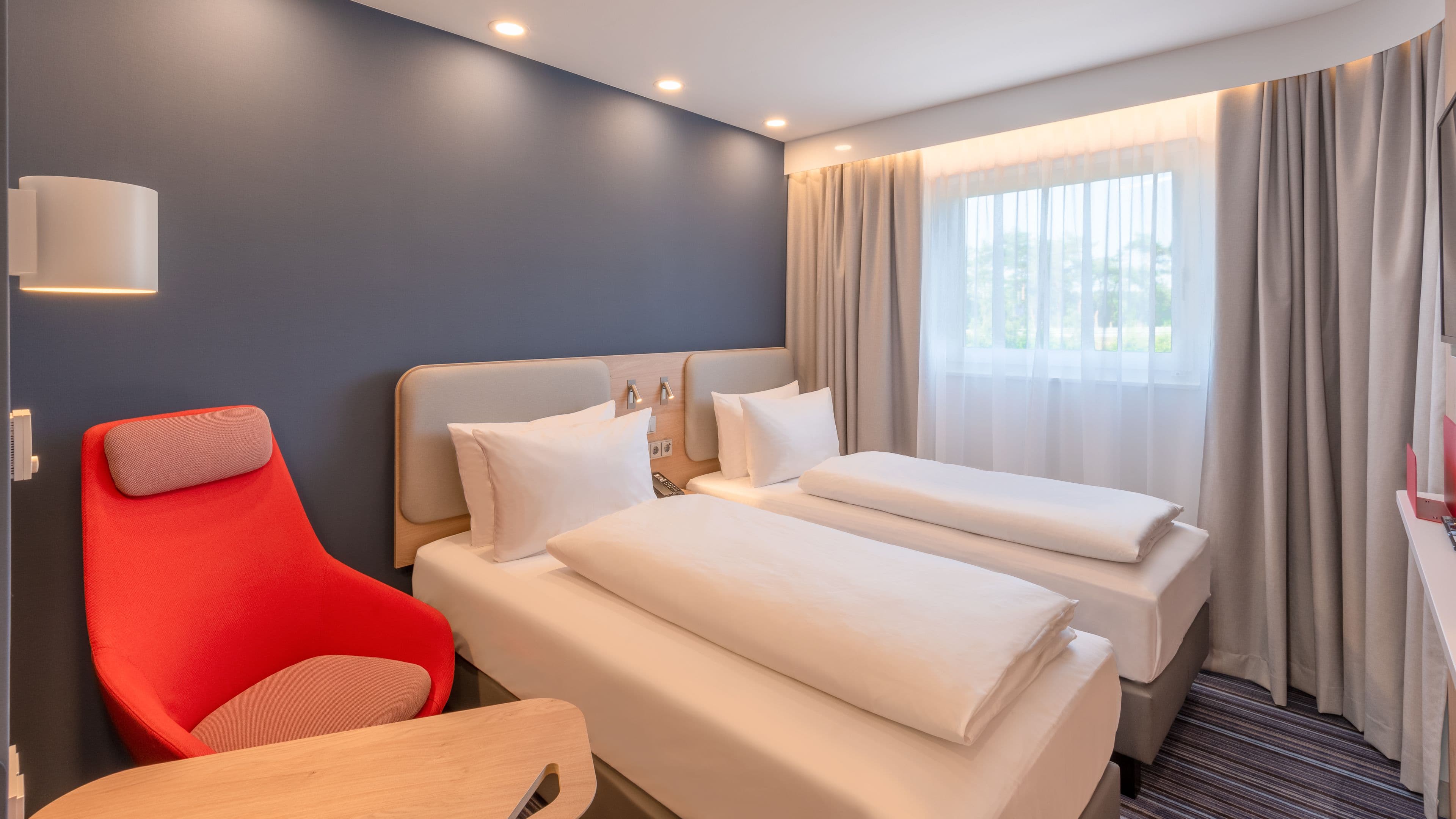 Standard Room - Image 13