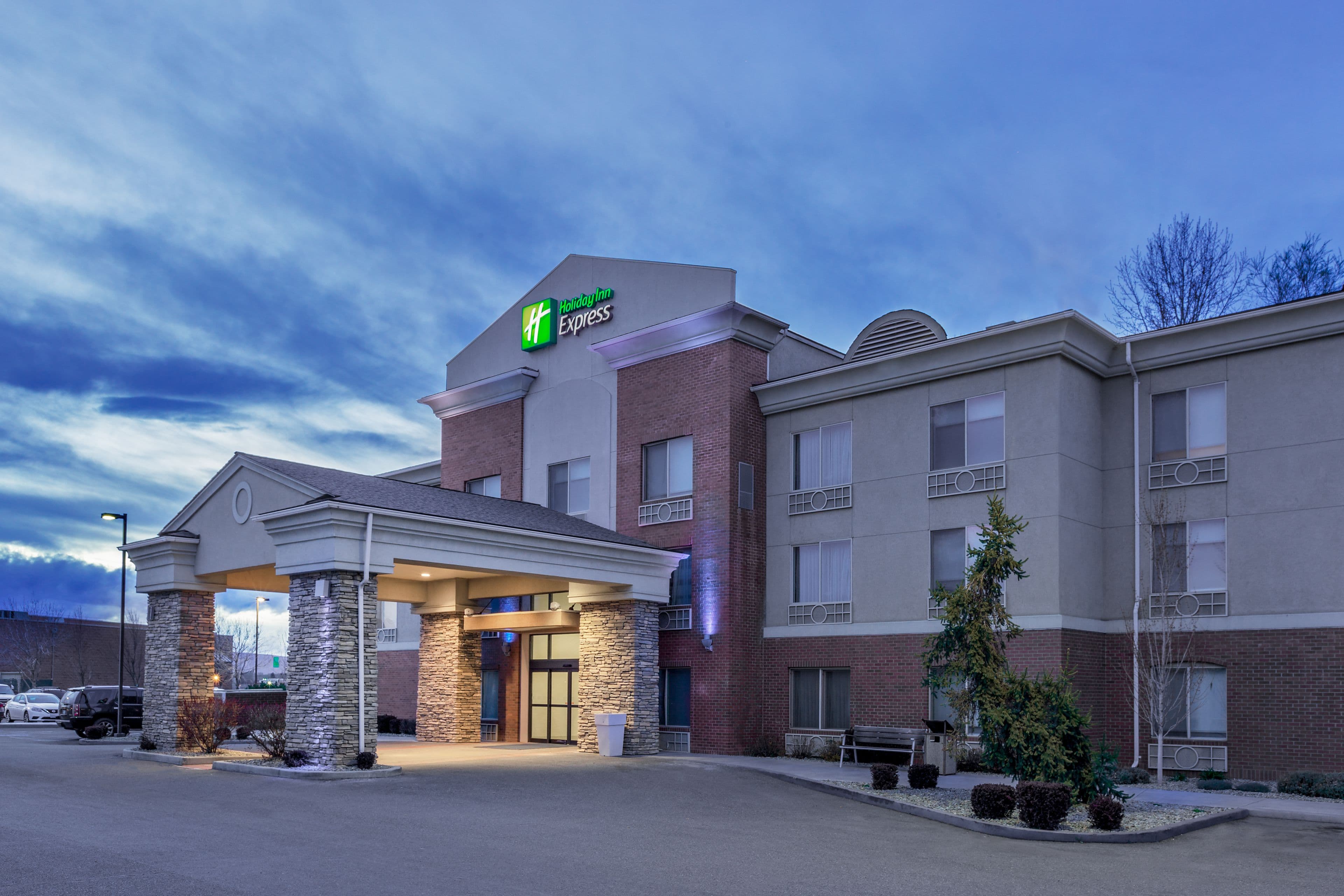 Holiday Inn Express Ellensburg - Image 1