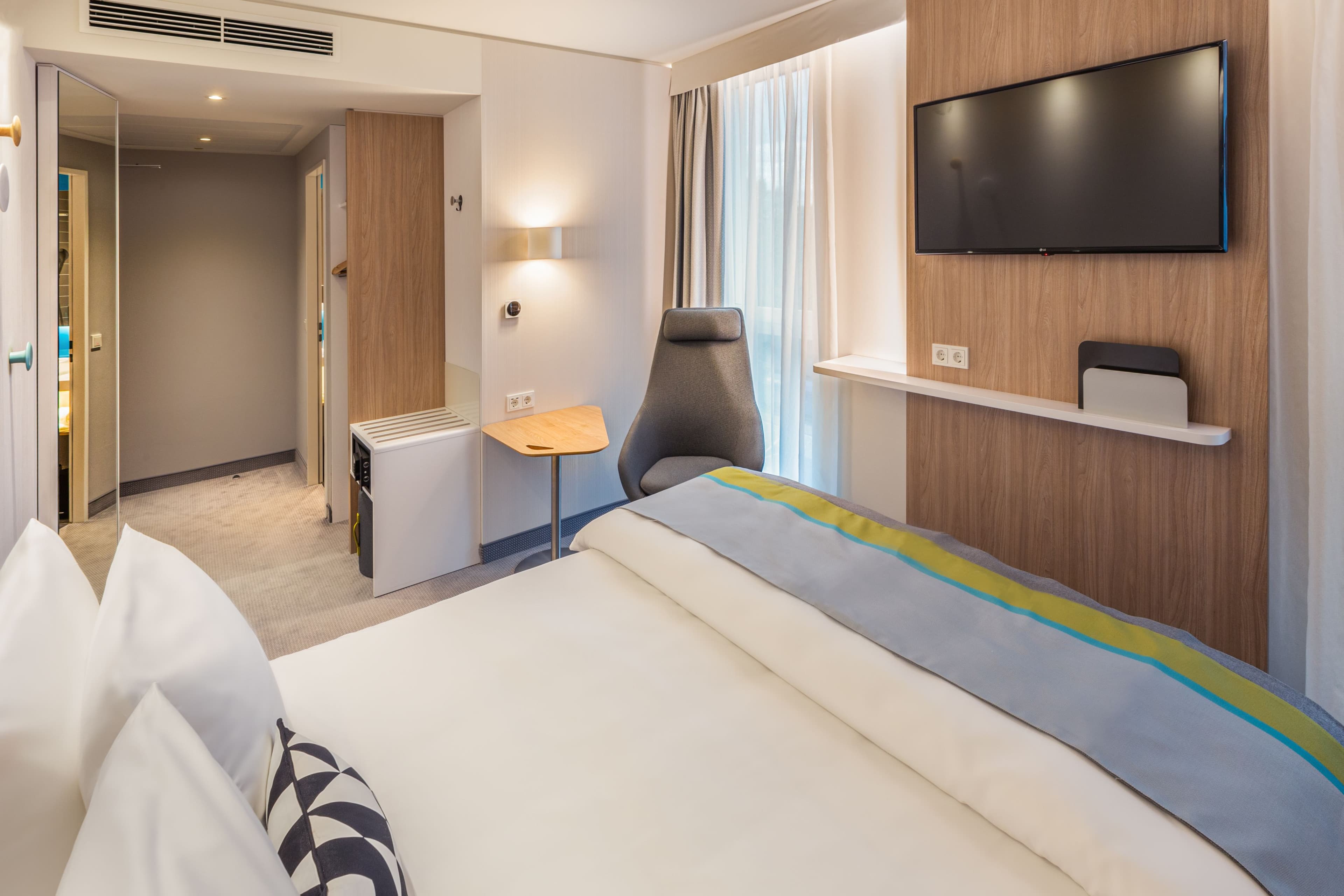 Holiday Inn Express Erlangen - Image 2