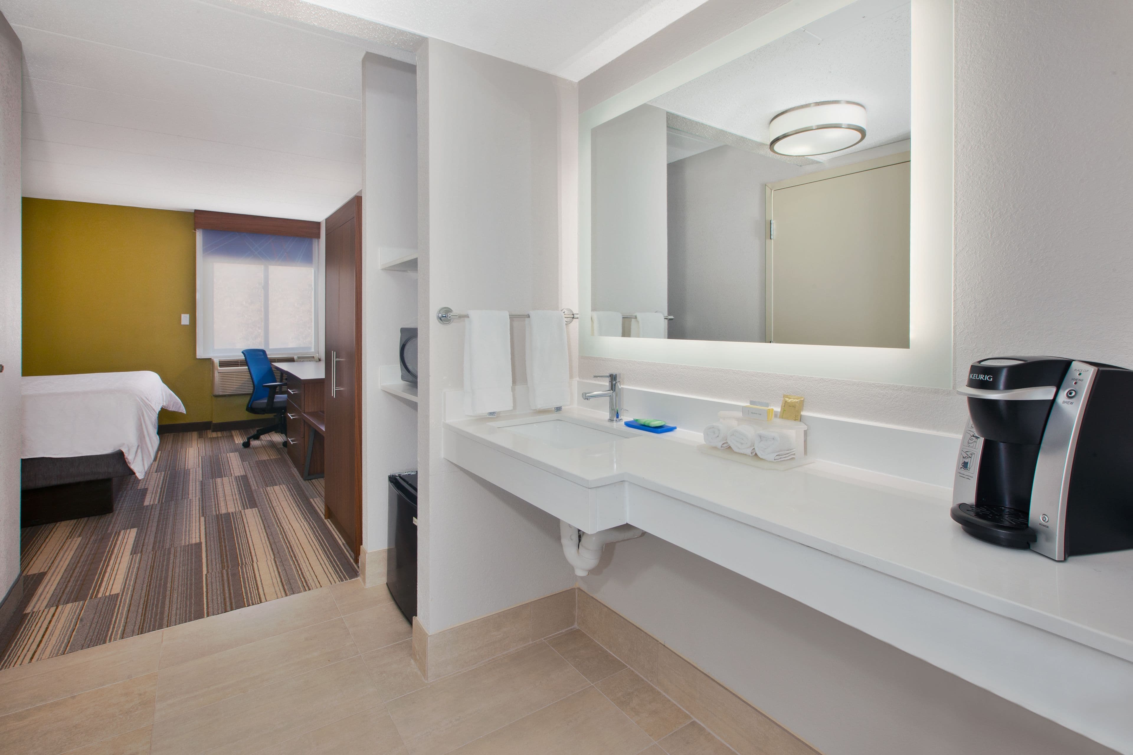1 King Standard Mobility Accessible Tub - Image 6