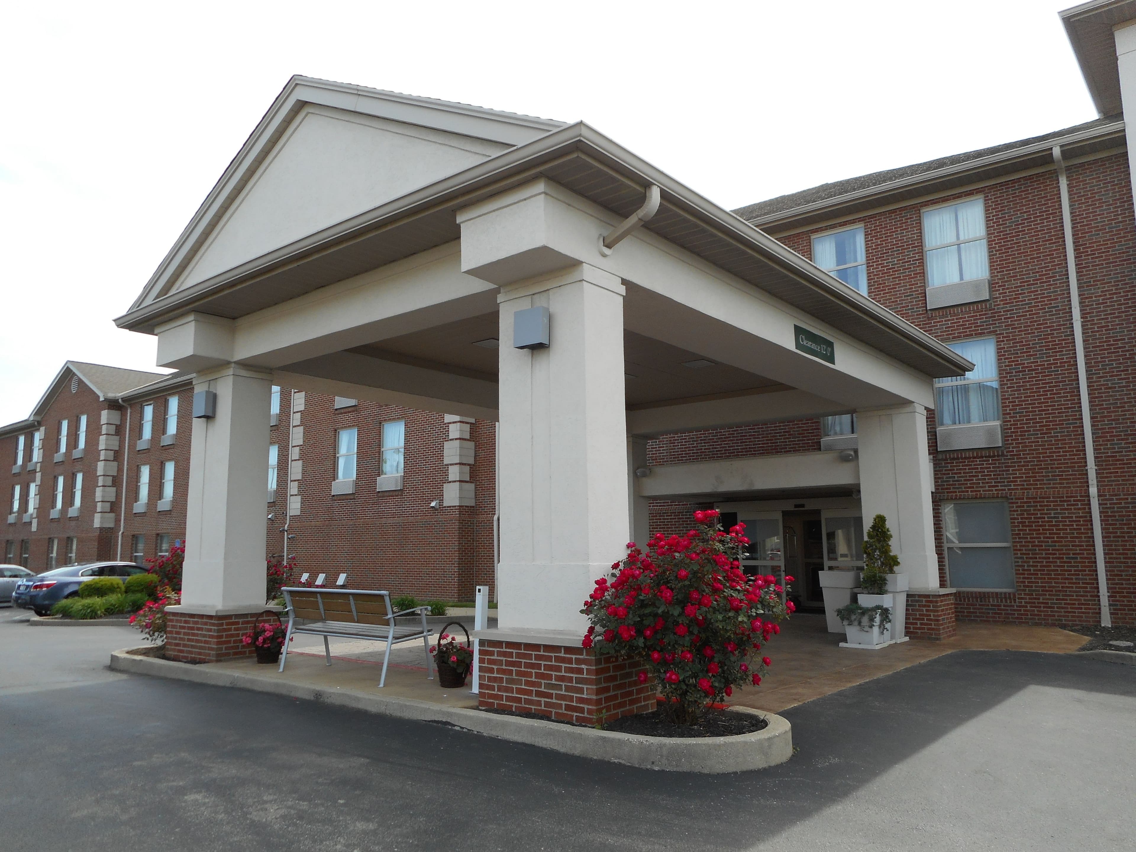 Holiday Inn Express Fairfield - Image 1