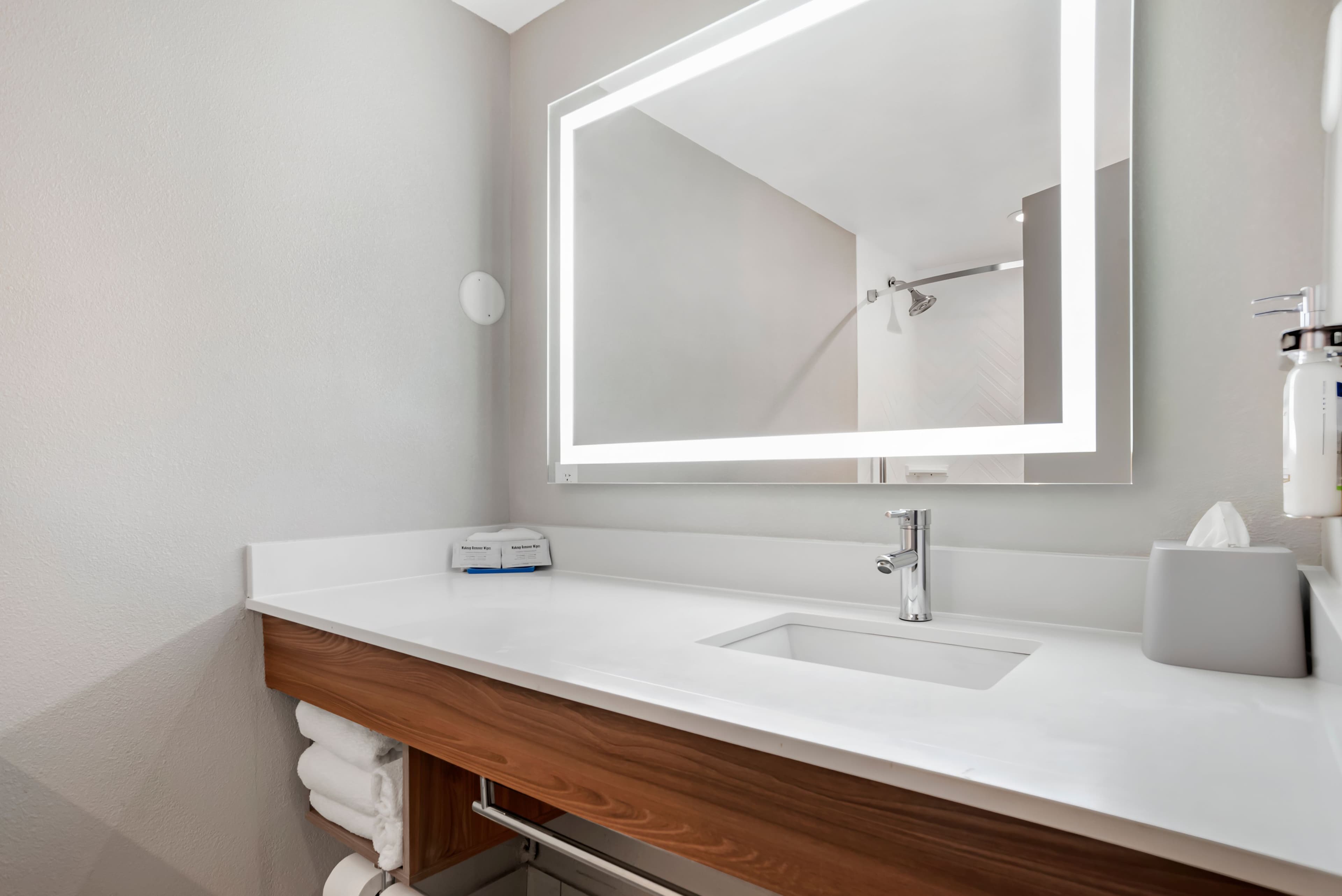 Holiday Inn Express Fairhope-Point Clear — 28