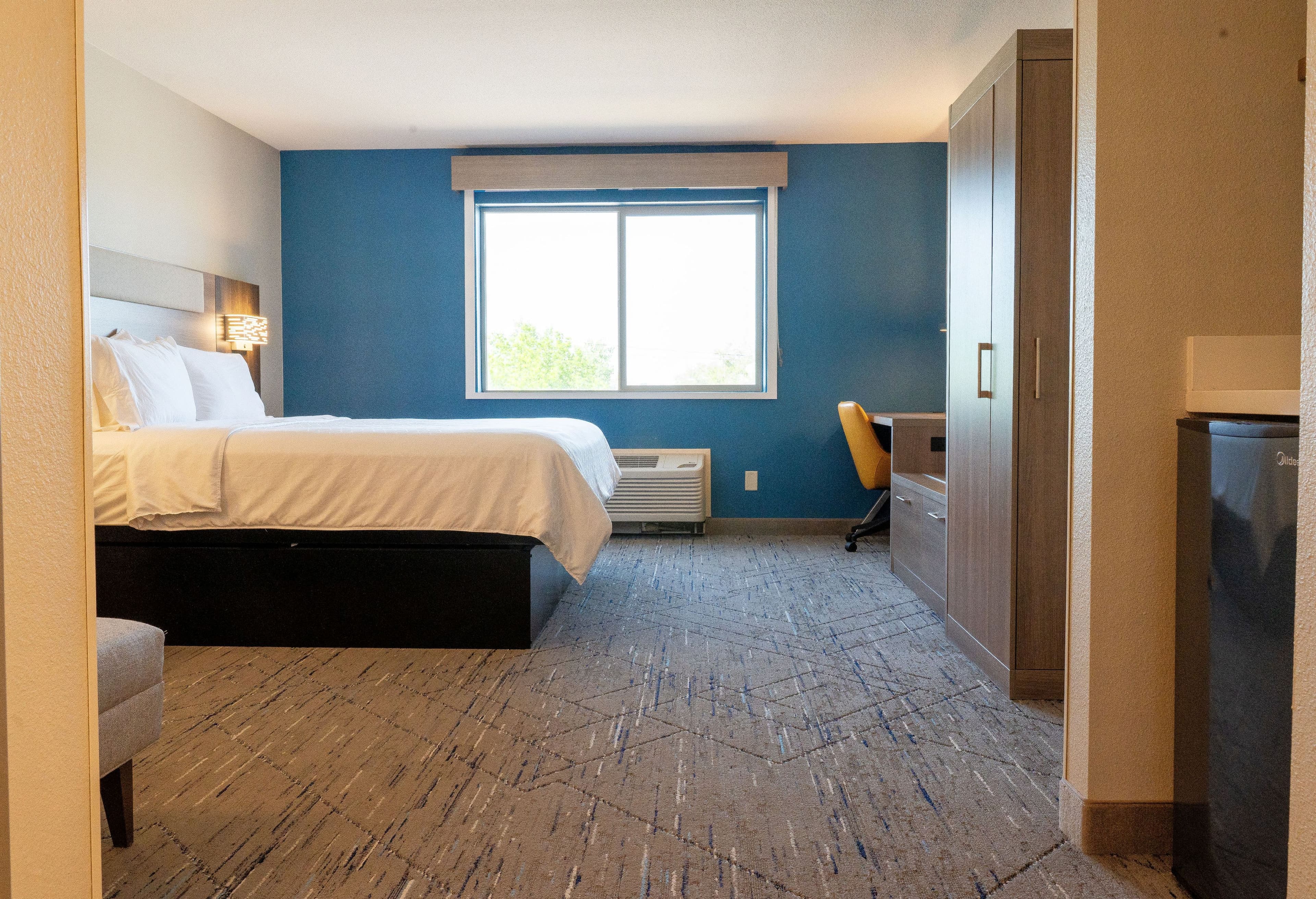 Holiday Inn Express Fallon - Image 5