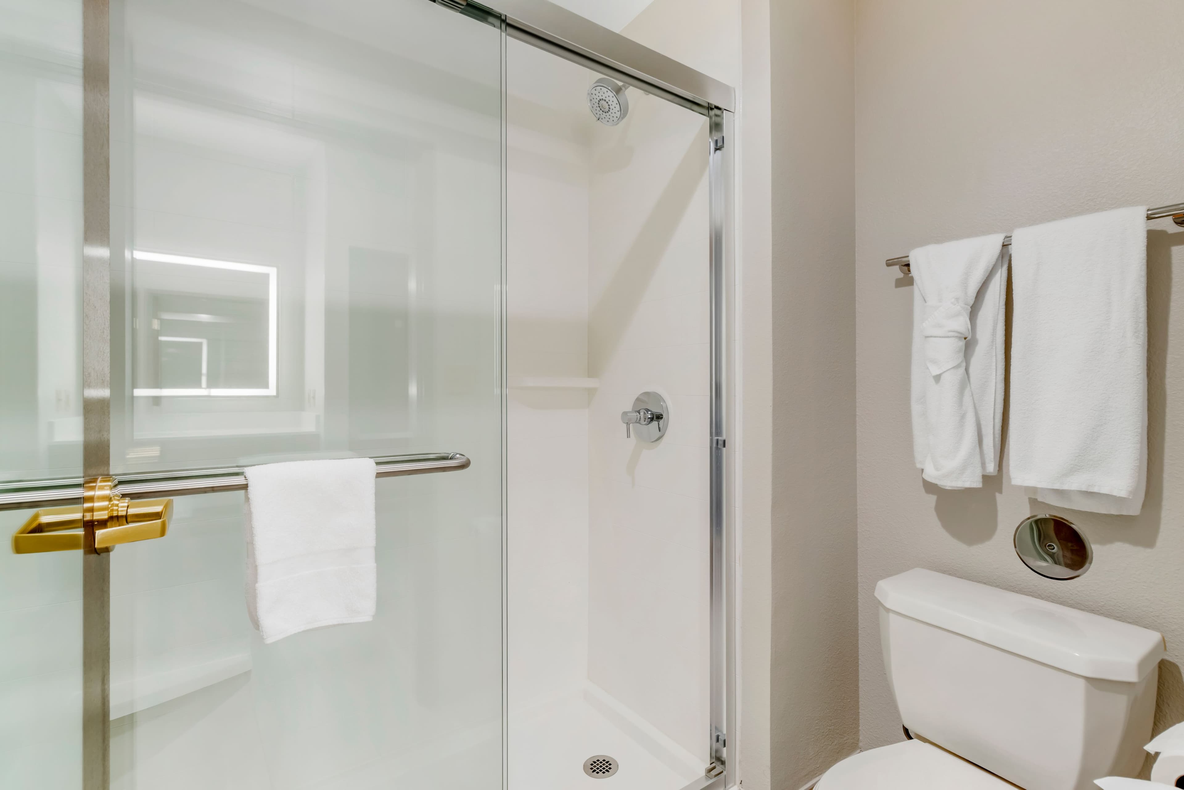 Holiday Inn Express Fallon — 8