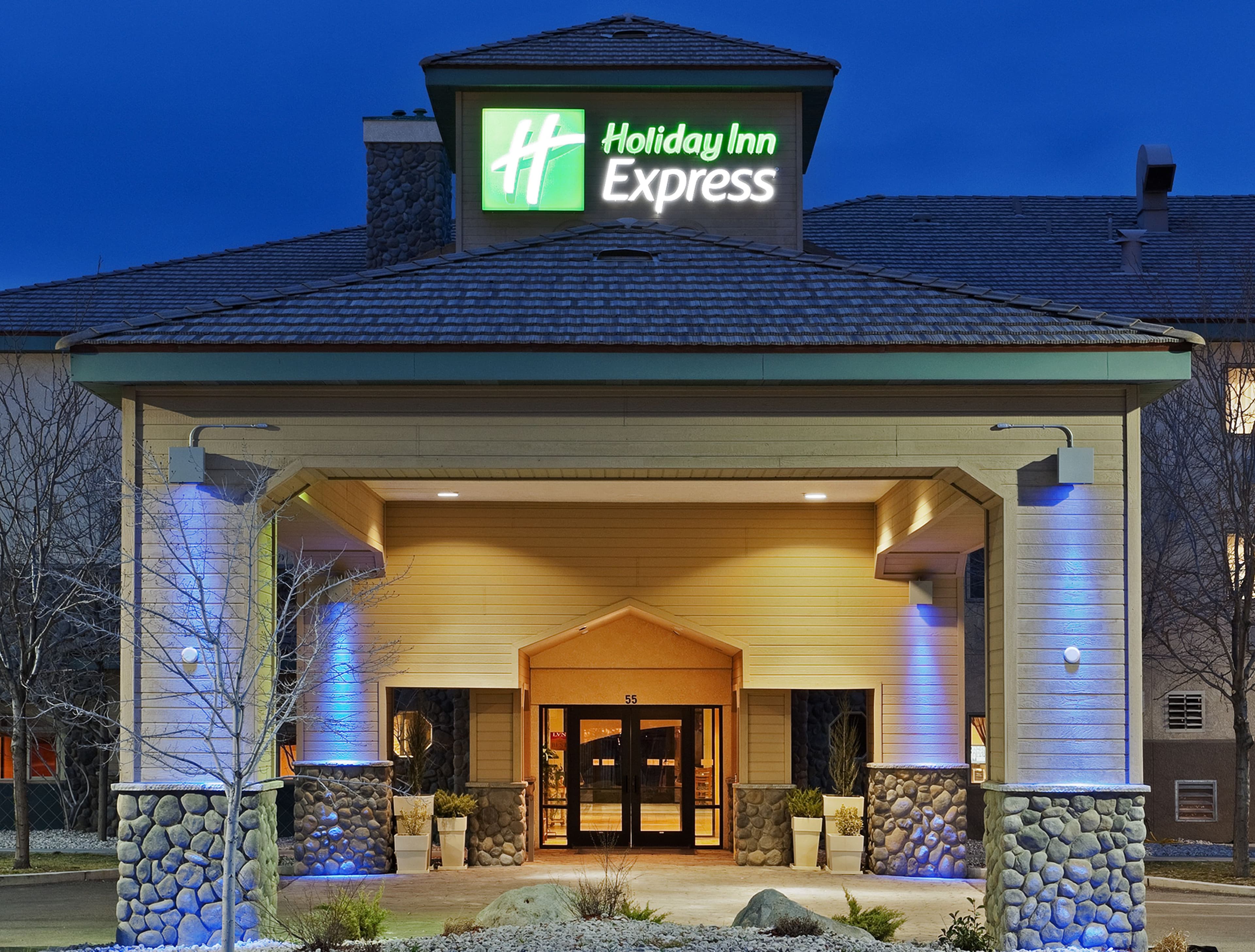 Holiday Inn Express Fallon - Image 1