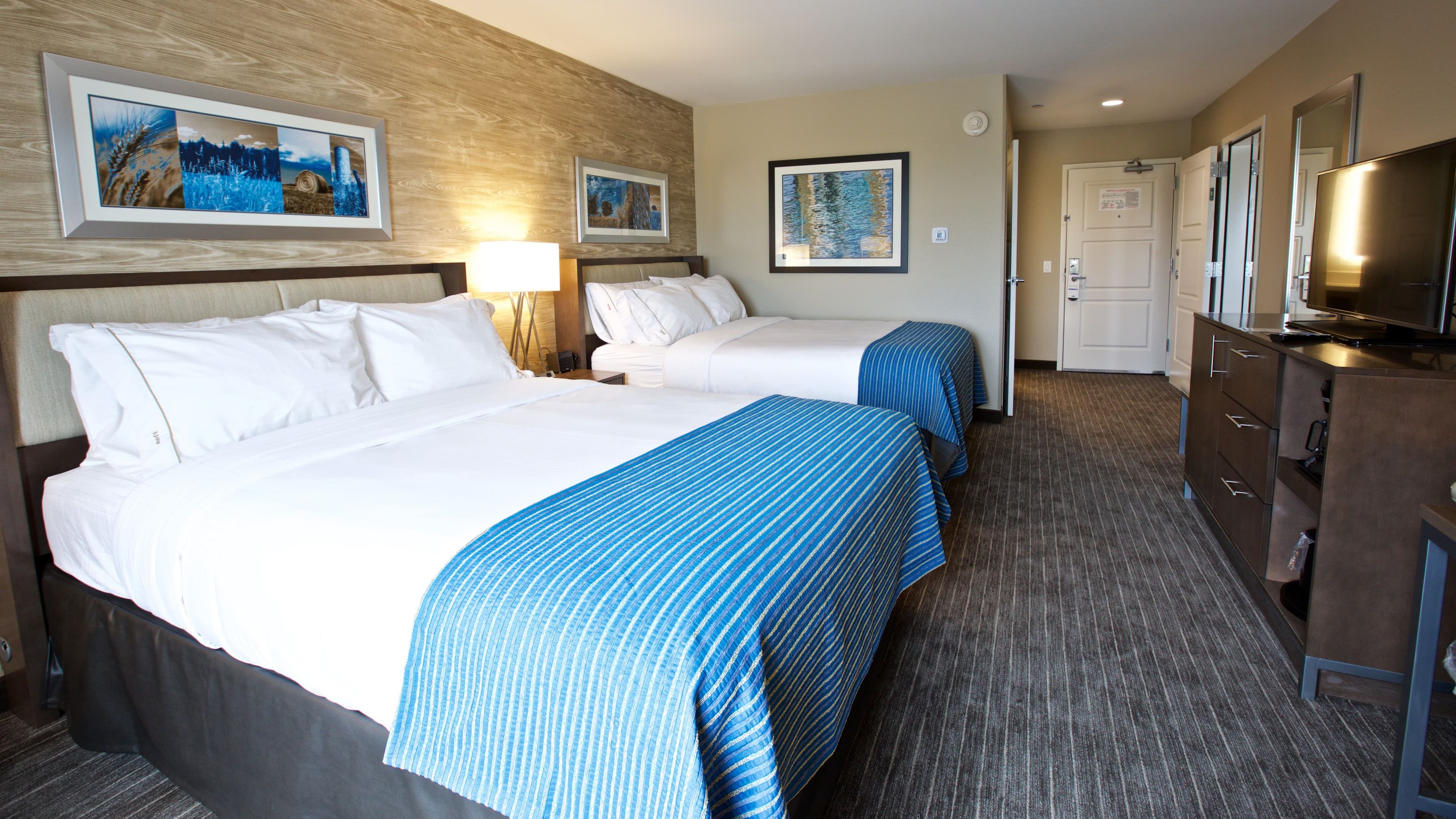 Holiday Inn Express Fargo SW - I-94 Medical Center — 28