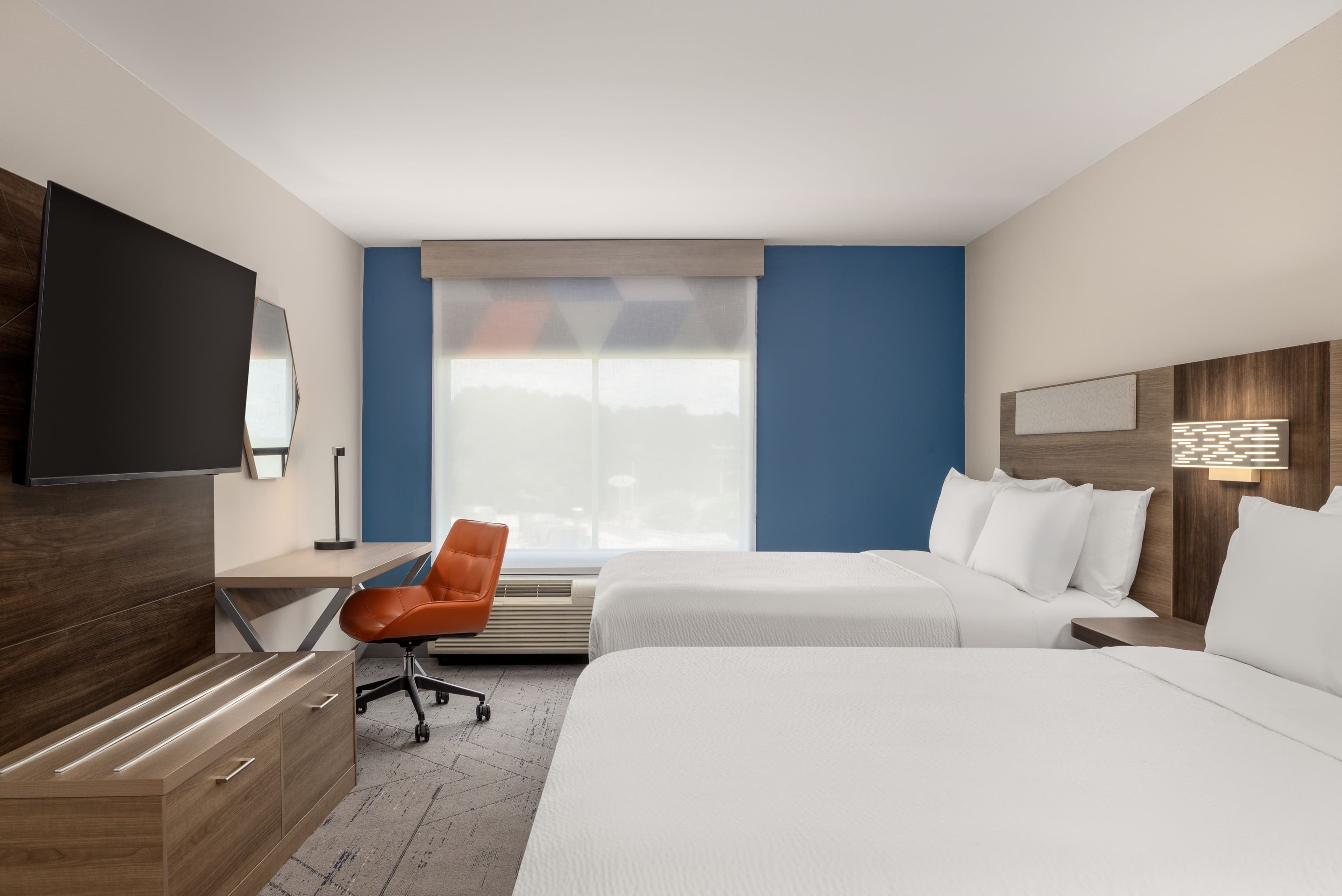 Holiday Inn Express Fayetteville - Fort Bragg — 35