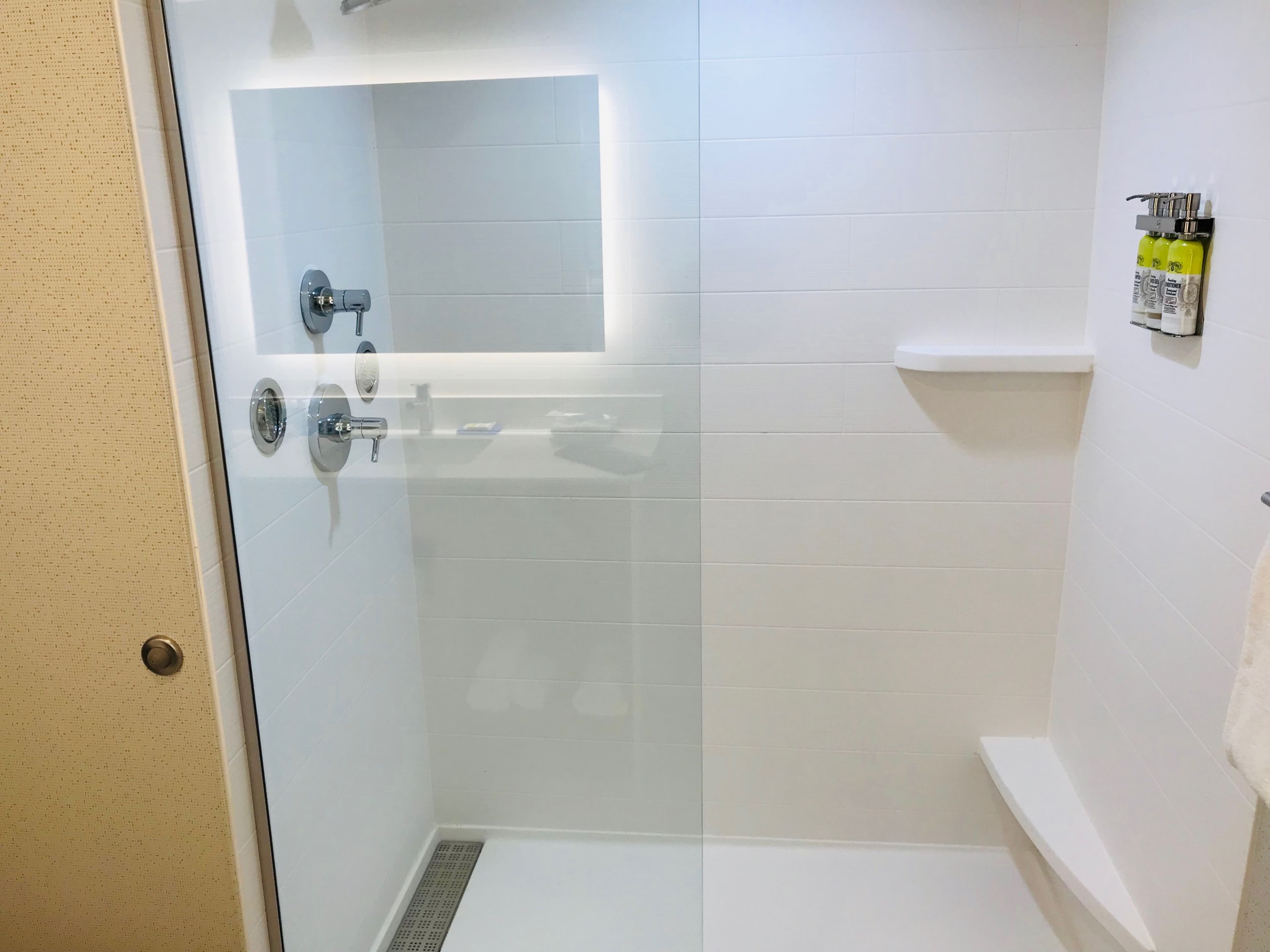 Holiday Inn Express Fishkill-Mid Hudson Valley - Image 5