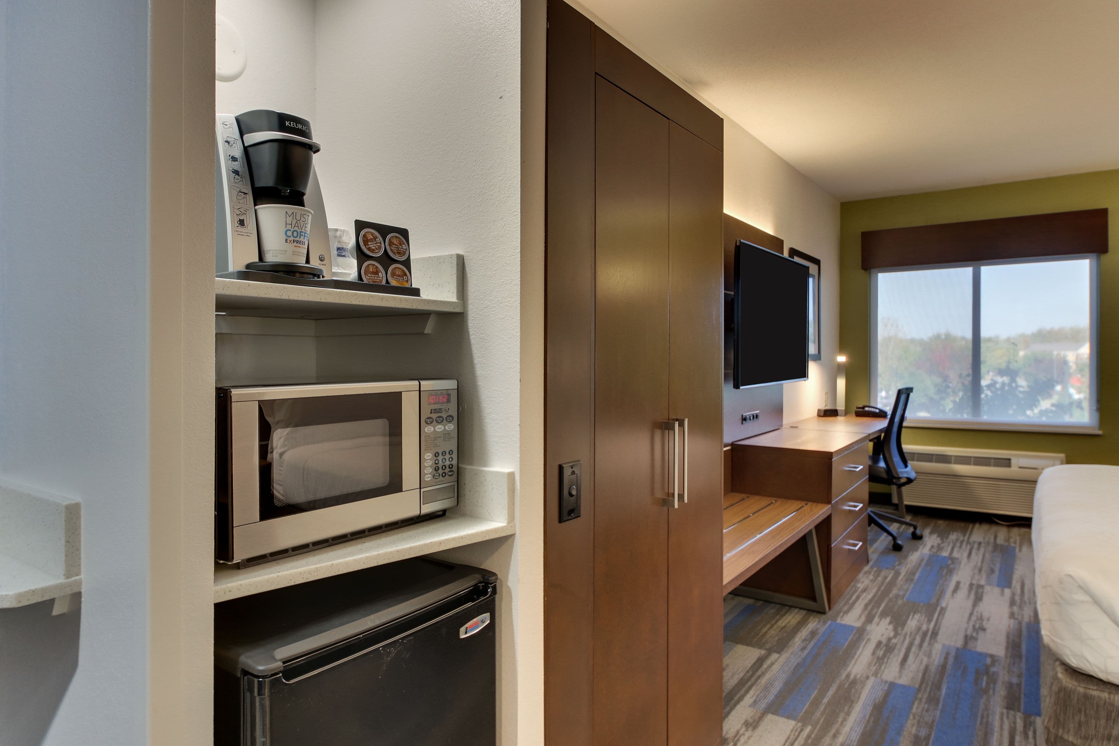 Holiday Inn Express Fishkill-Mid Hudson Valley — 8