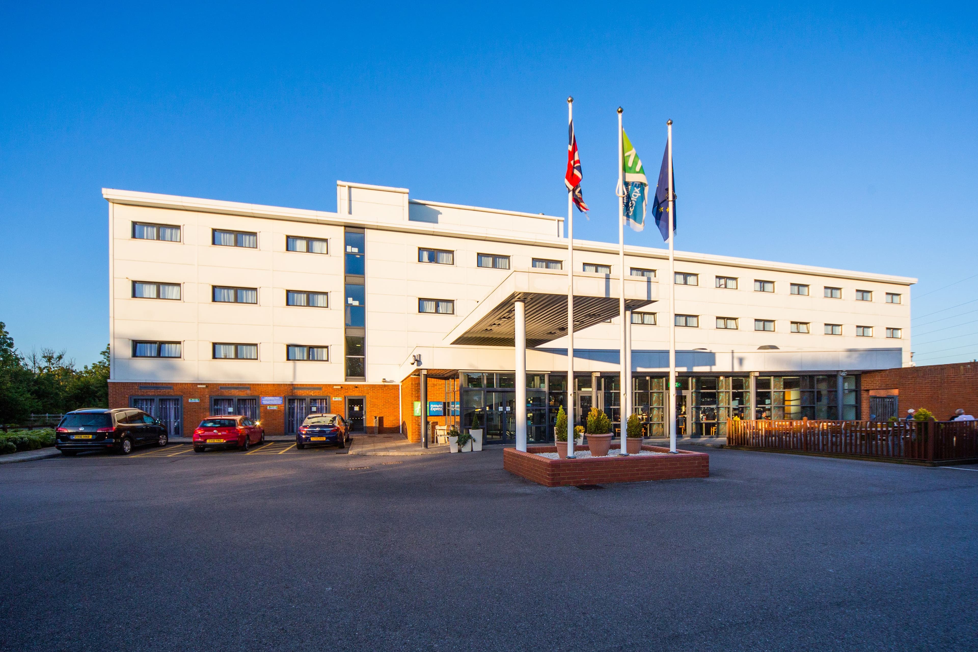 Holiday Inn Express Folkestone - Channel Tunnel - Image 1