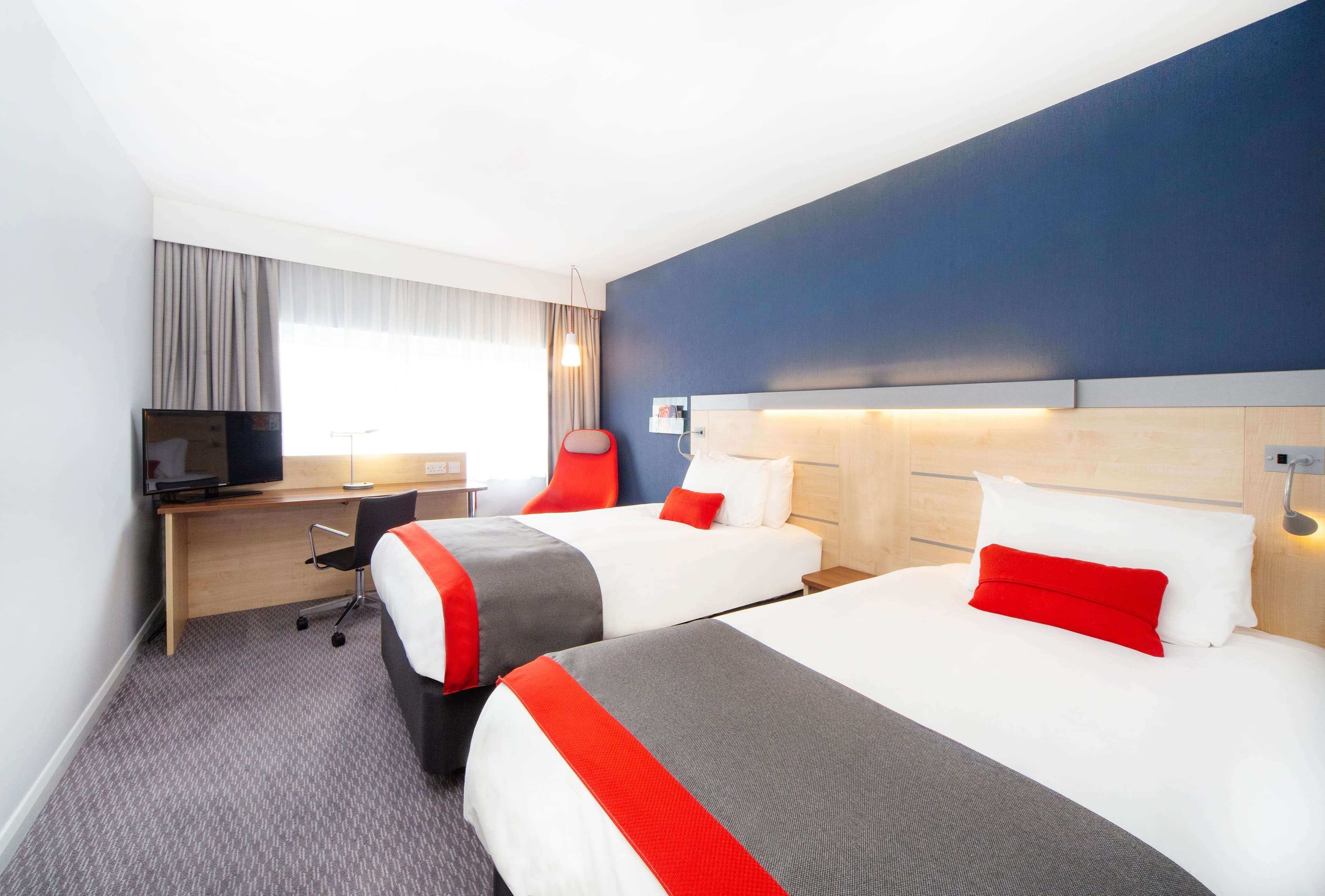 Holiday Inn Express Folkestone - Channel Tunnel — 16