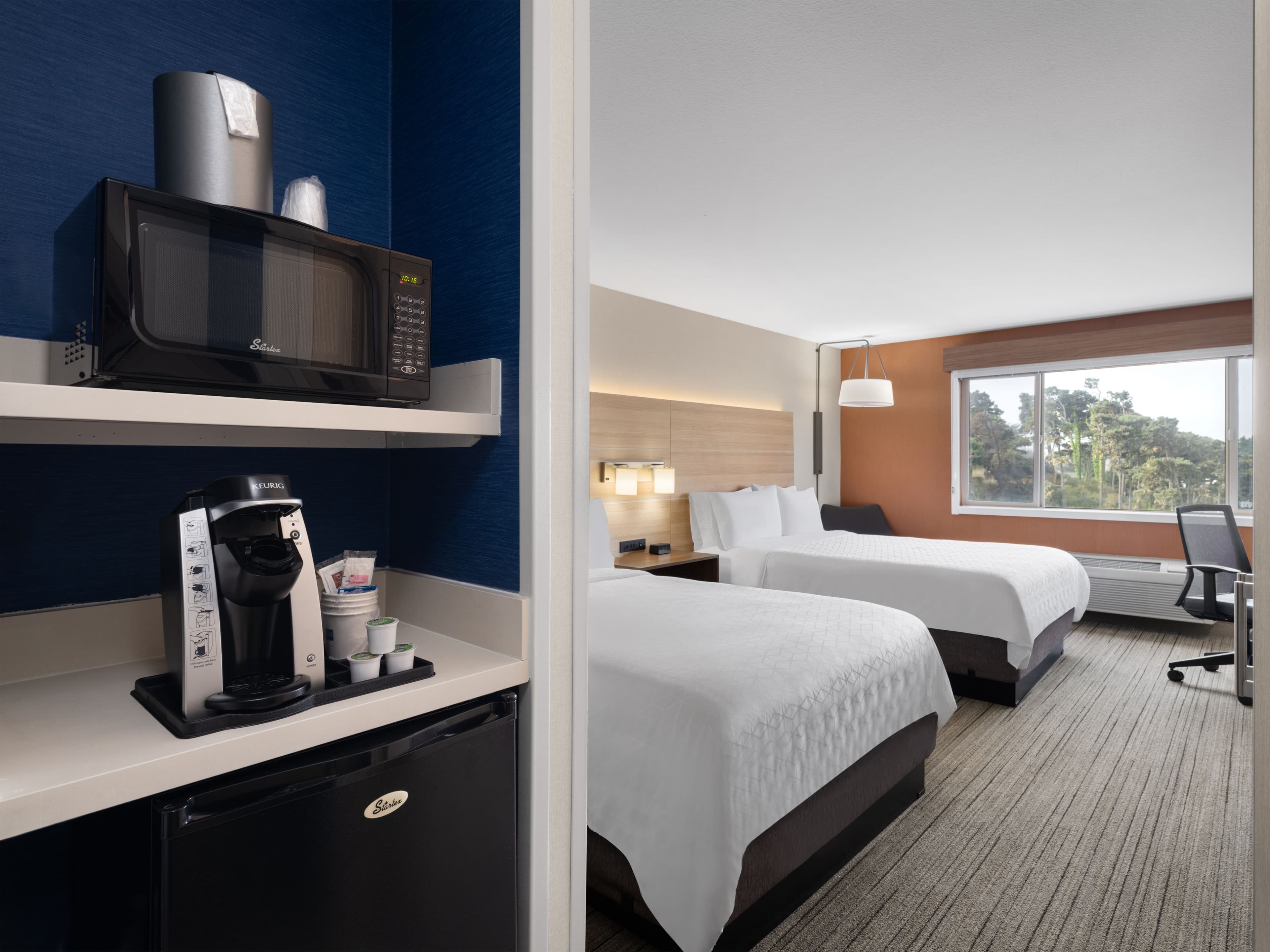 Holiday Inn Express Fort Bragg — 7