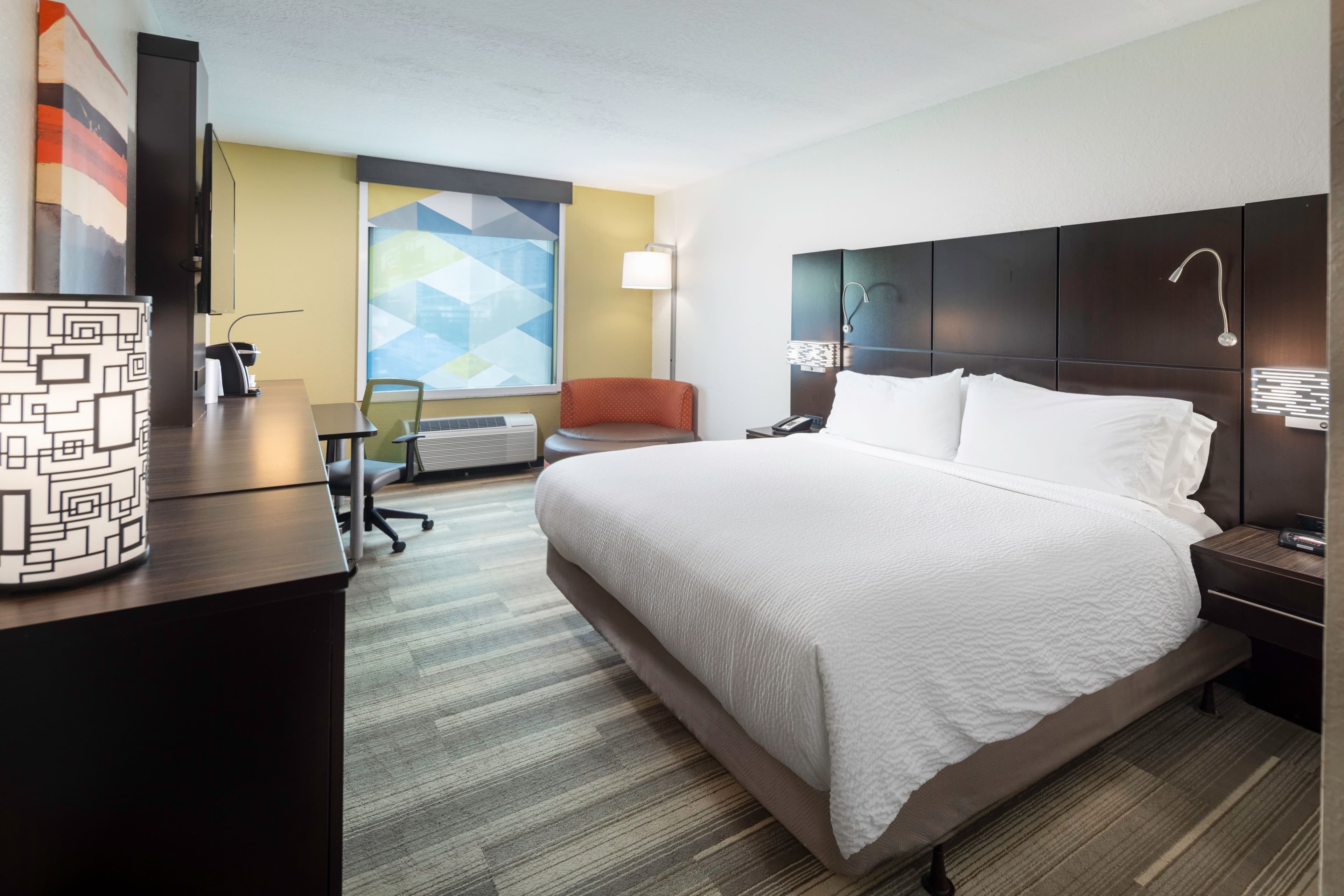 Holiday Inn Express Ft. Lauderdale Cruise-Airport — 9