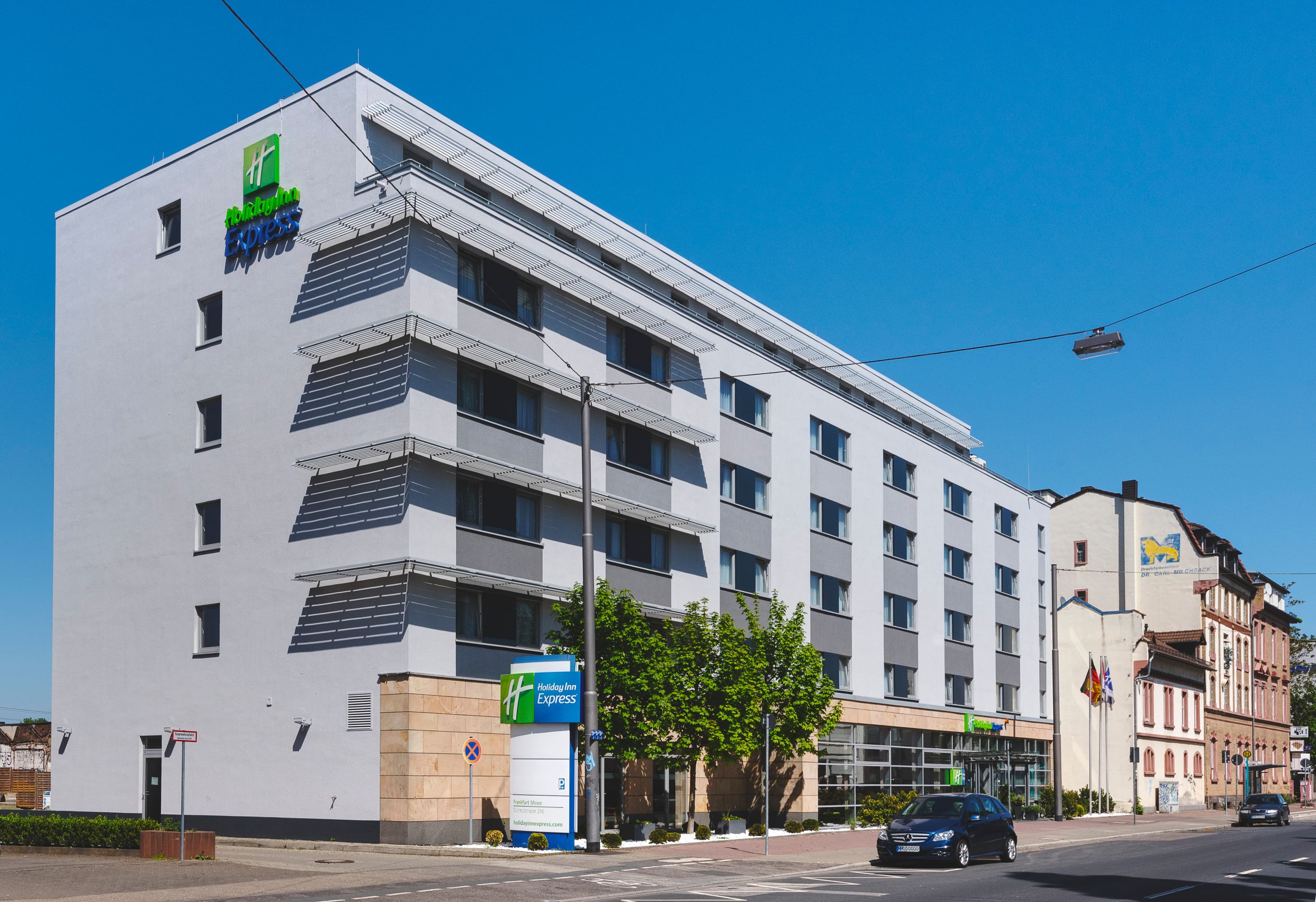 Holiday Inn Express Frankfurt - Messe - Image 1