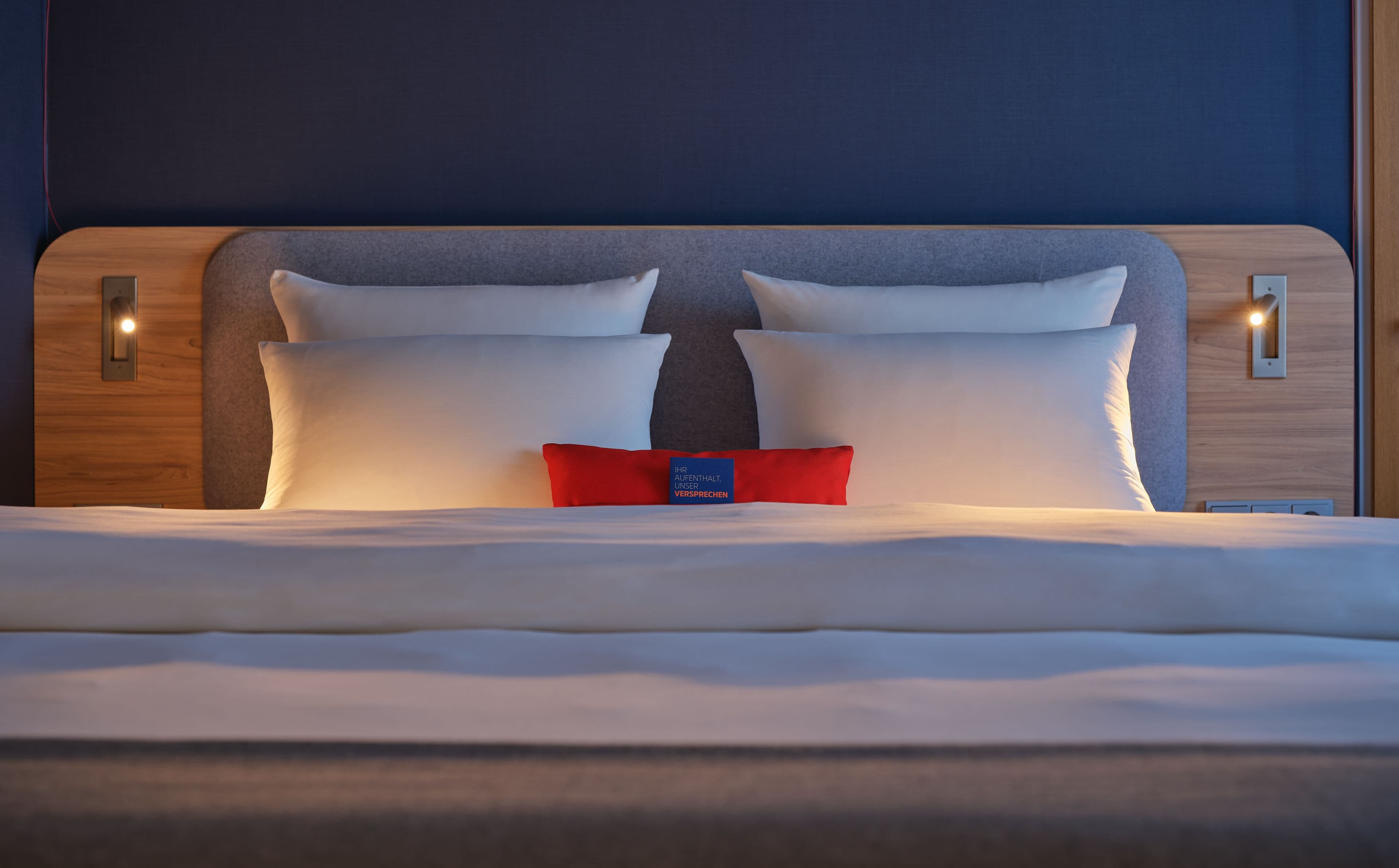 Holiday Inn Express Frankfurt - Messe - Image 2