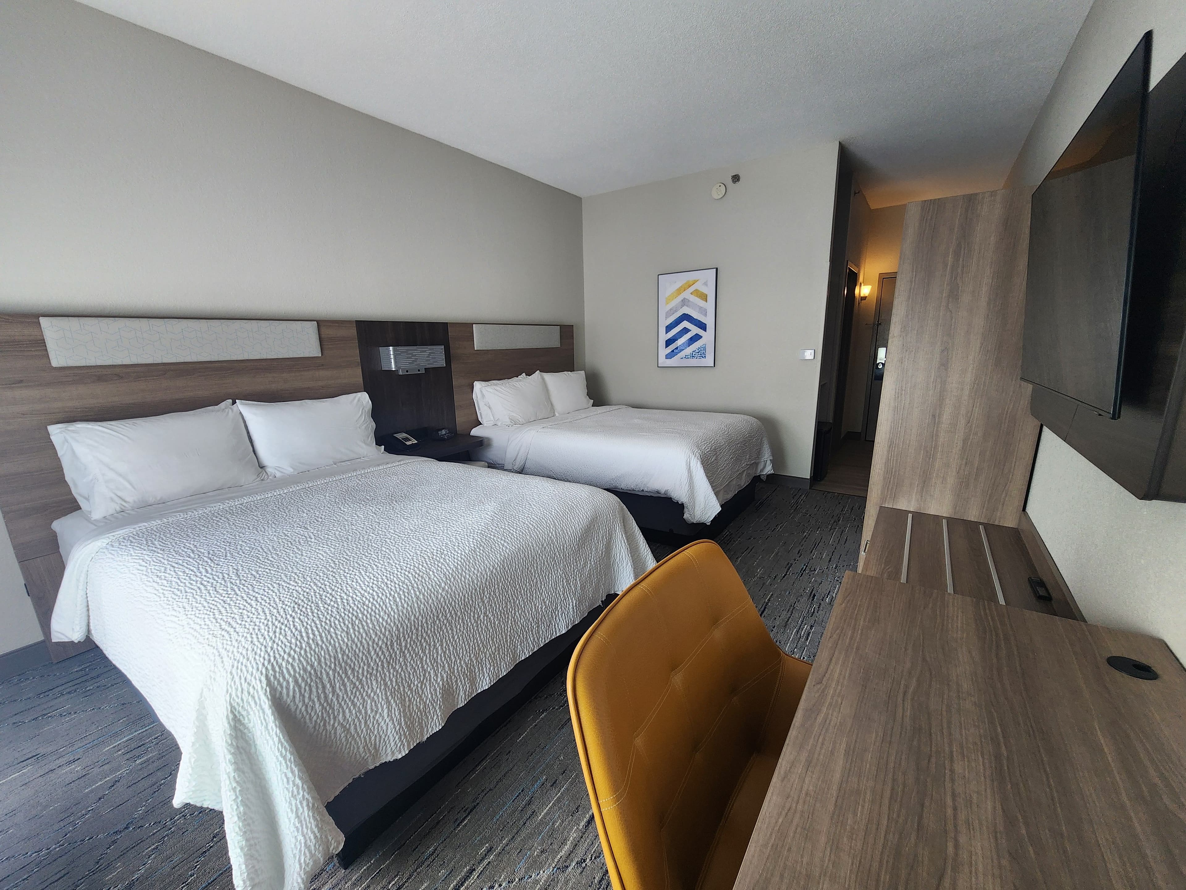 Holiday Inn Express Fredericksburg Southpoint — 8