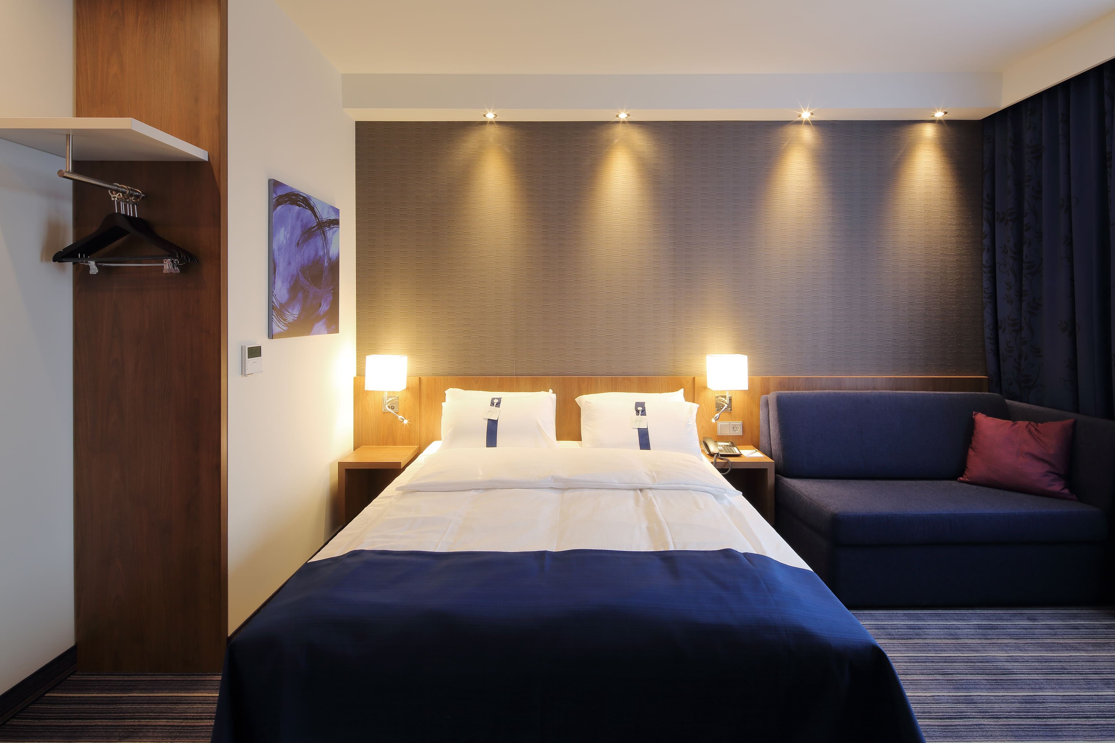 Holiday Inn Express Friedrichshafen — 18
