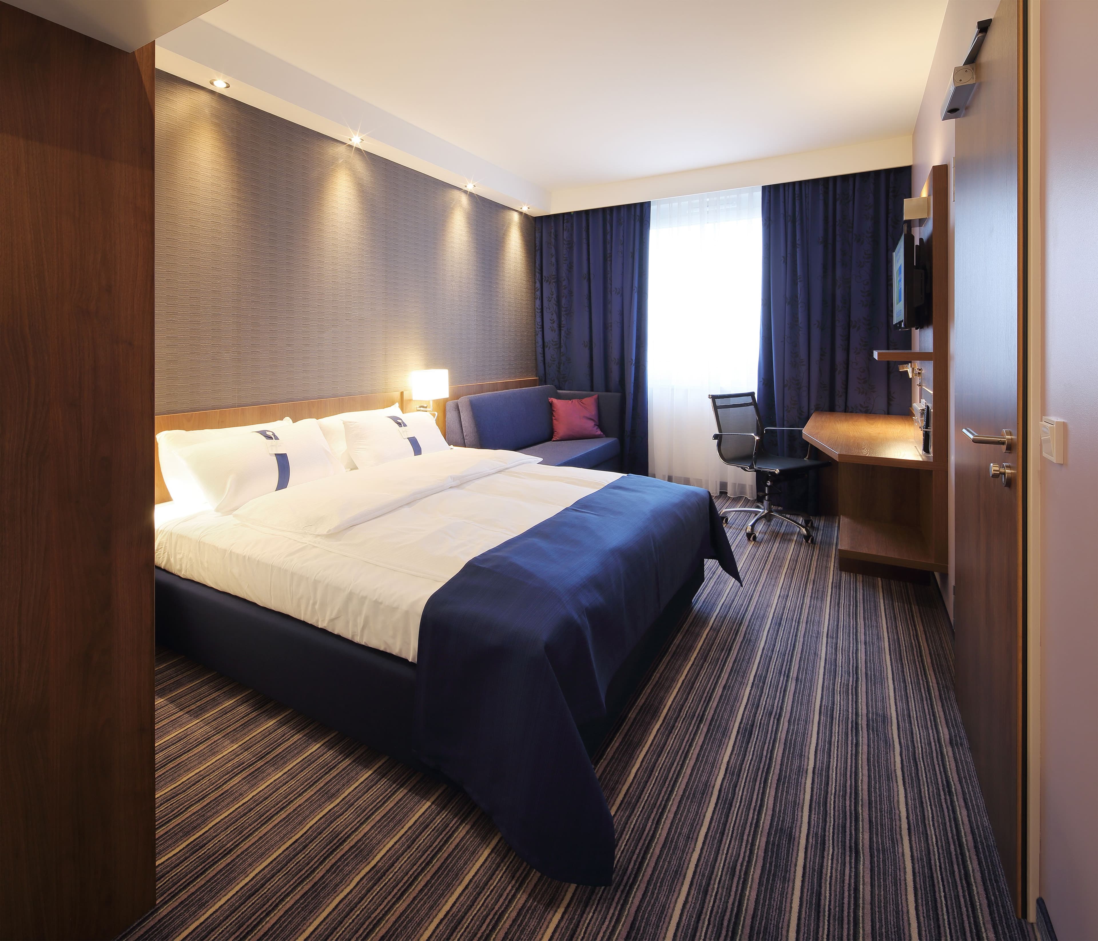 Holiday Inn Express Friedrichshafen — 23