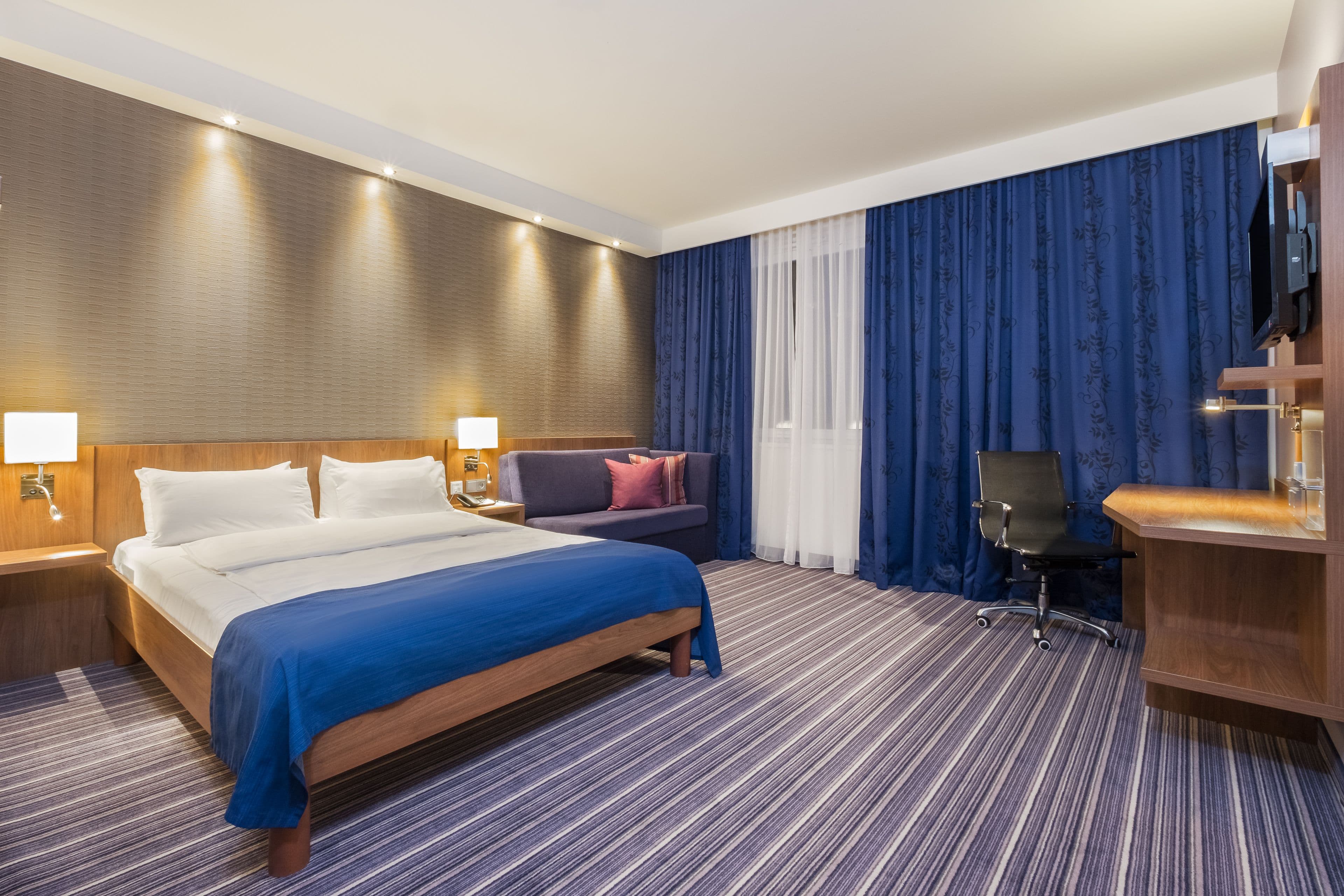 Holiday Inn Express Friedrichshafen — 17