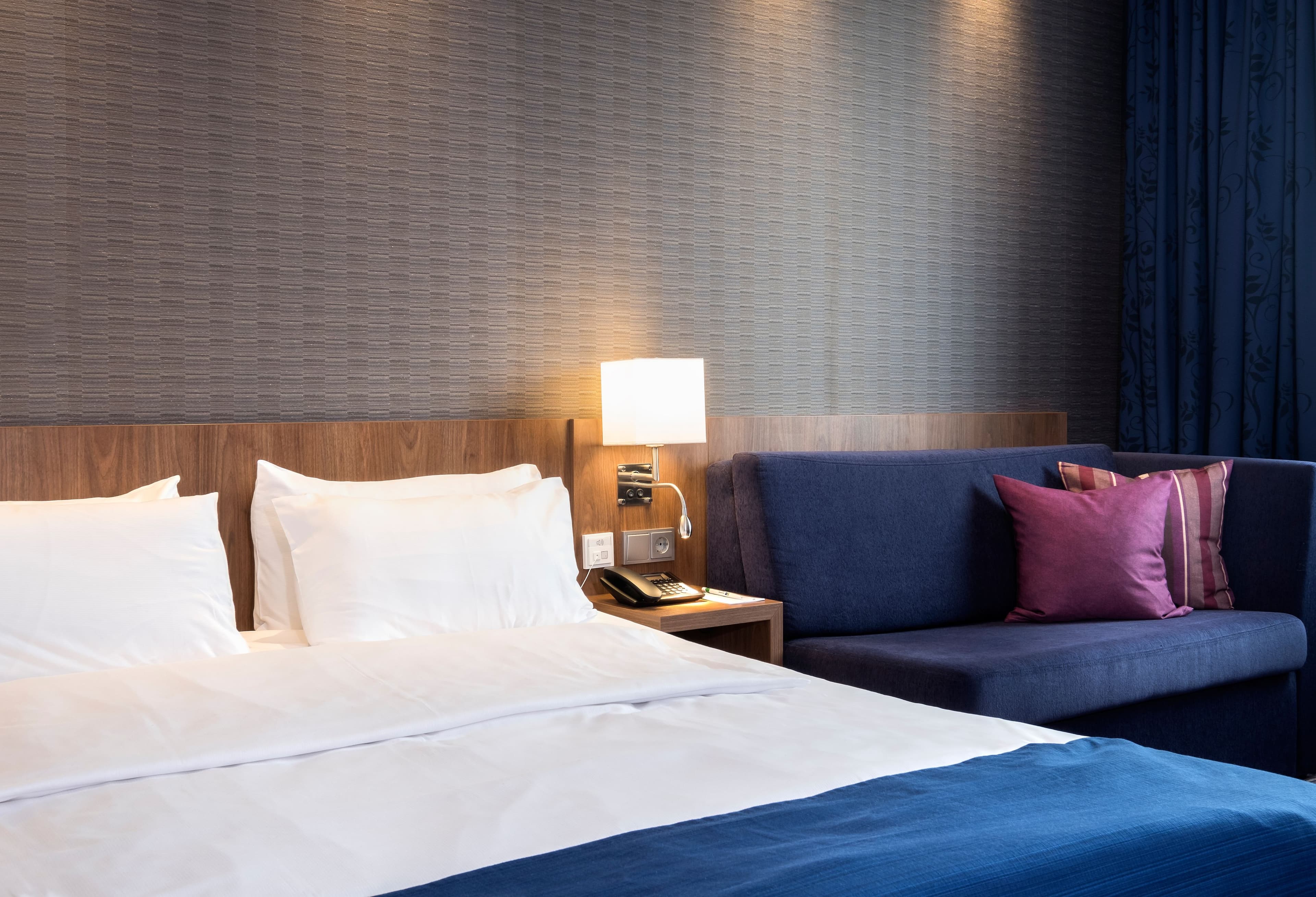 Standard Room - Image 7