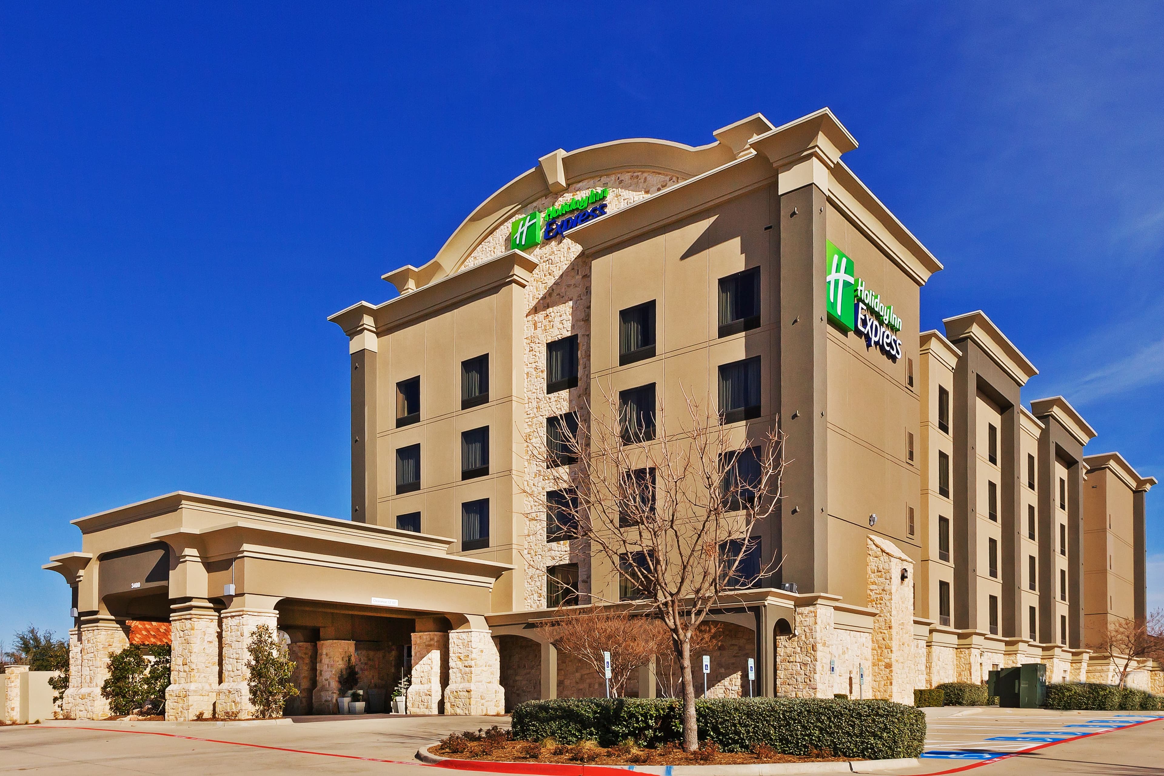 Holiday Inn Express Frisco Legacy Park Area - Image 1