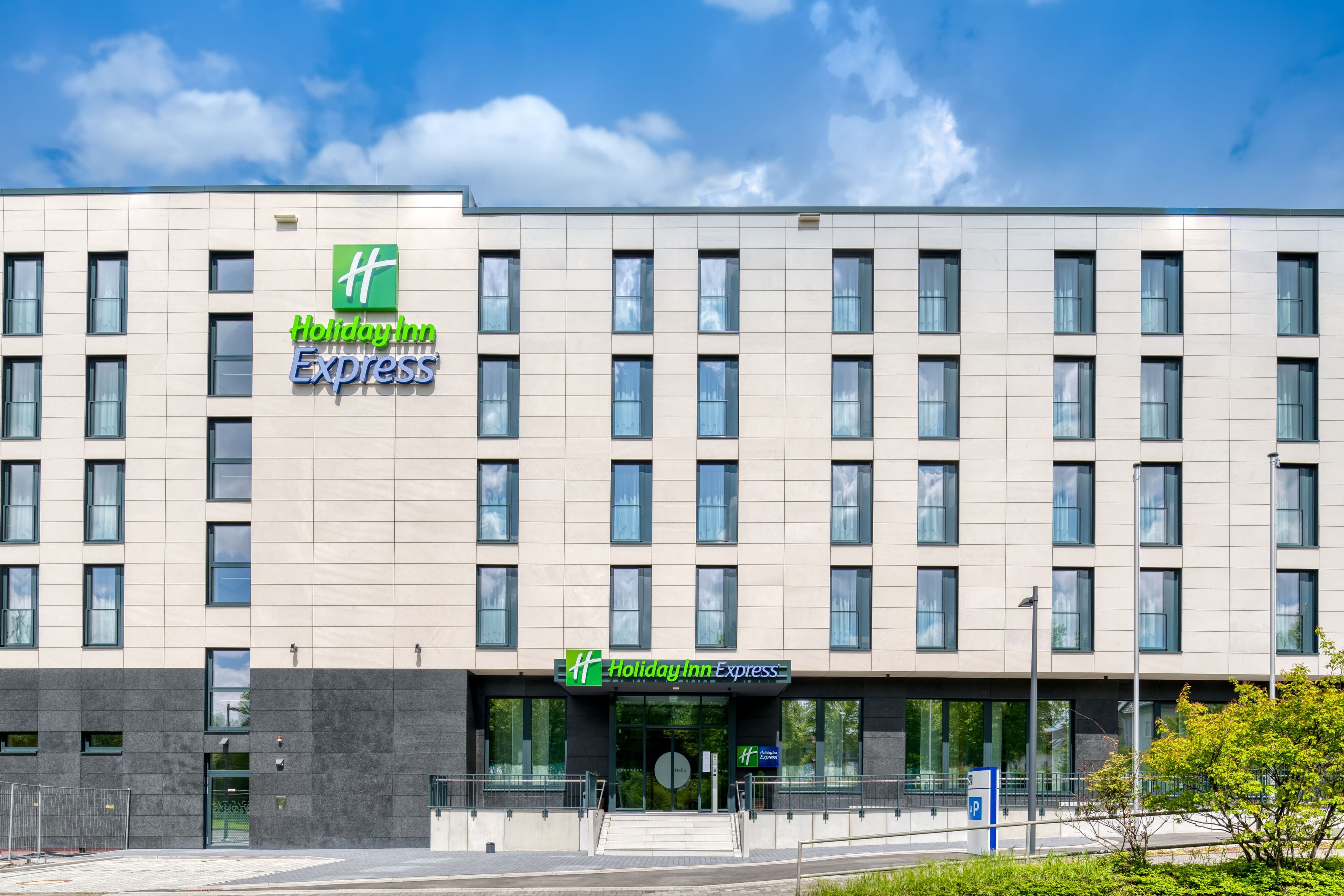 Holiday Inn Express Fulda - Image 1